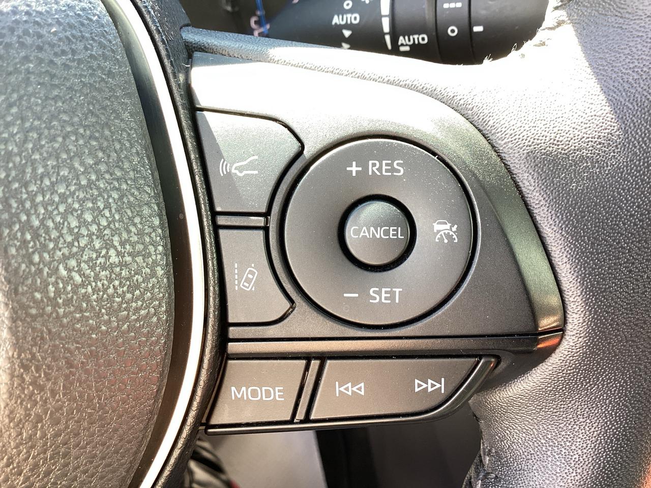 2023 Toyota RAV4 Hybrid XLE AWD Photo