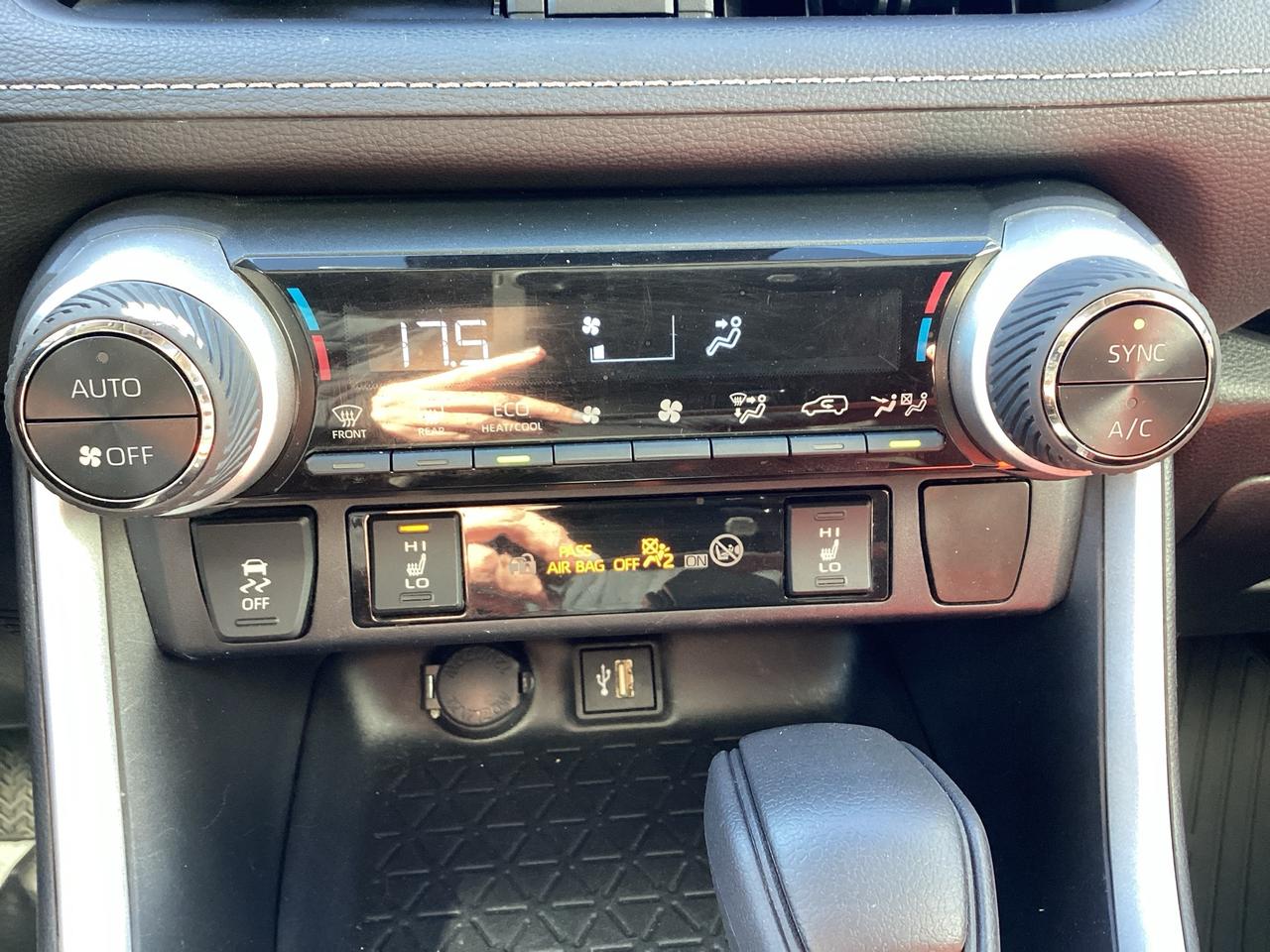 2023 Toyota RAV4 Hybrid XLE AWD Photo