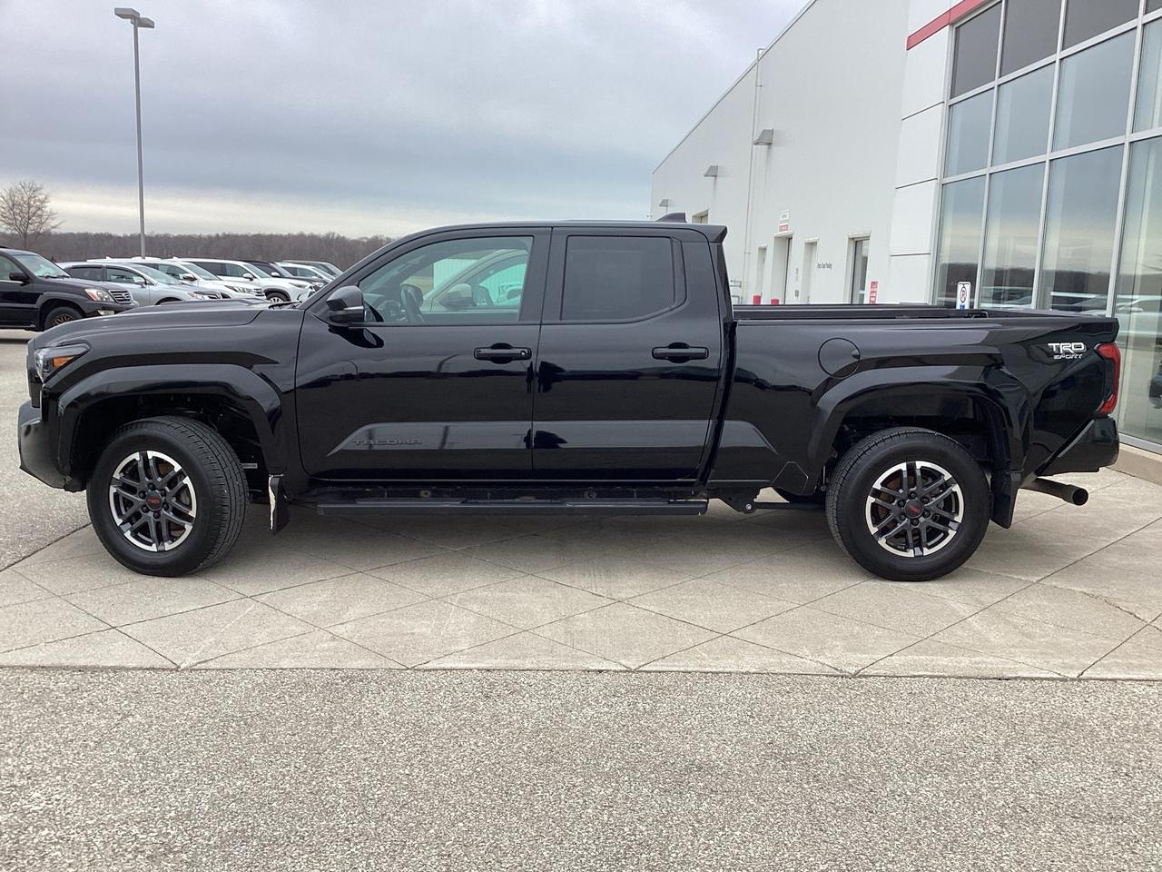 2024 Toyota Tacoma Double Cab TRD SPORT + Photo