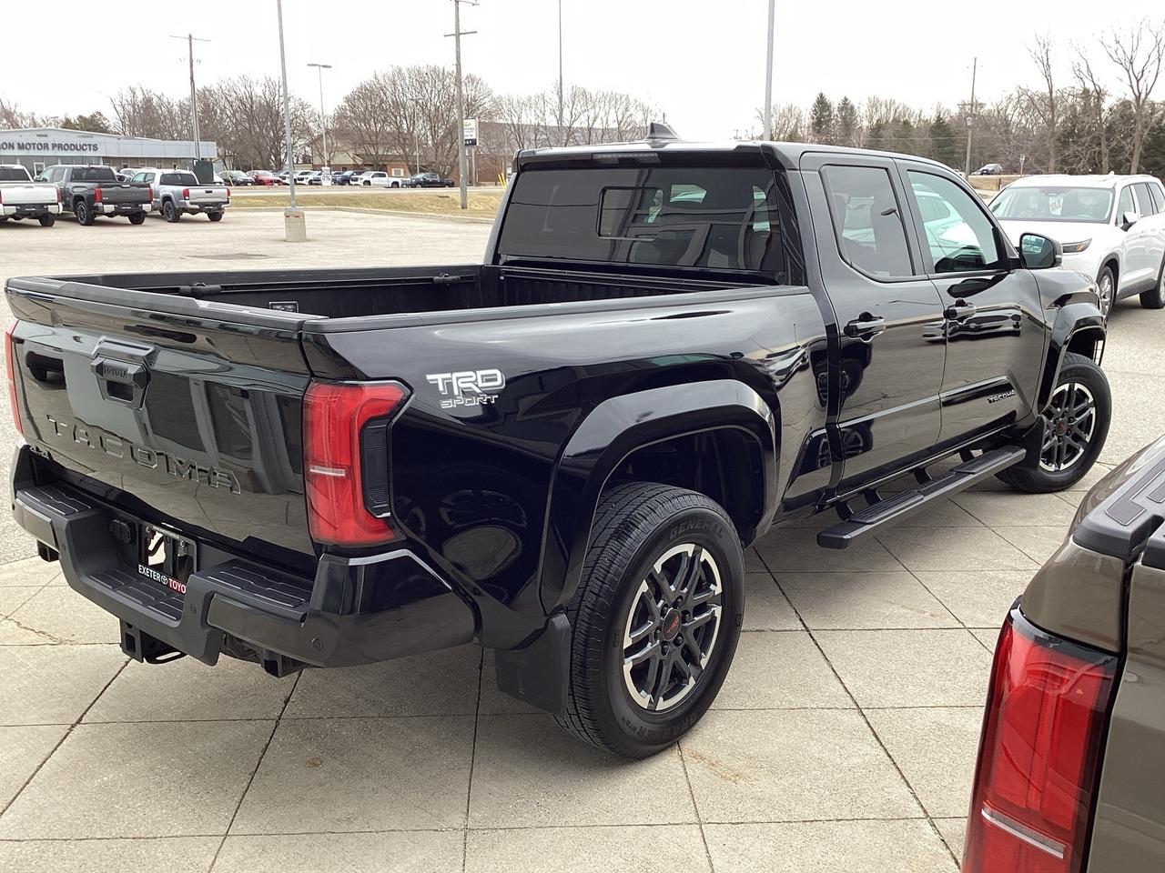 2024 Toyota Tacoma Double Cab TRD SPORT + Photo