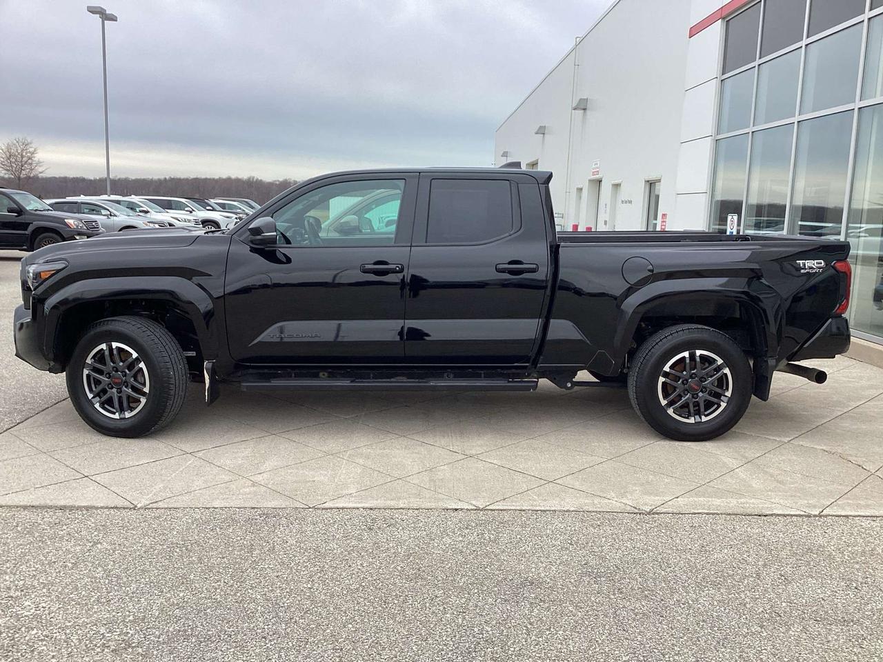 2024 Toyota Tacoma Double Cab TRD SPORT + Photo