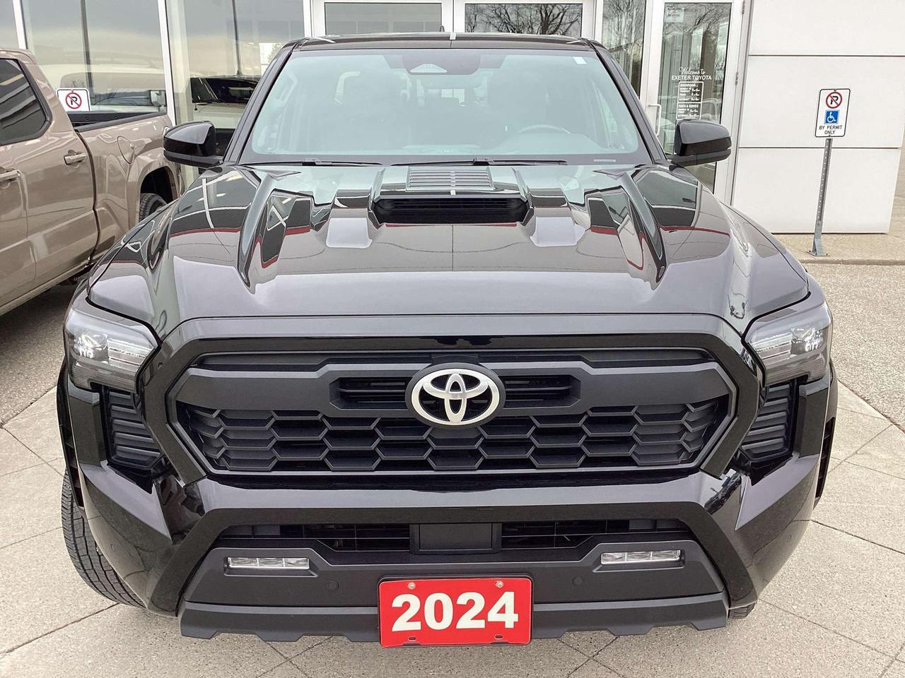 2024 Toyota Tacoma Double Cab TRD SPORT + Photo