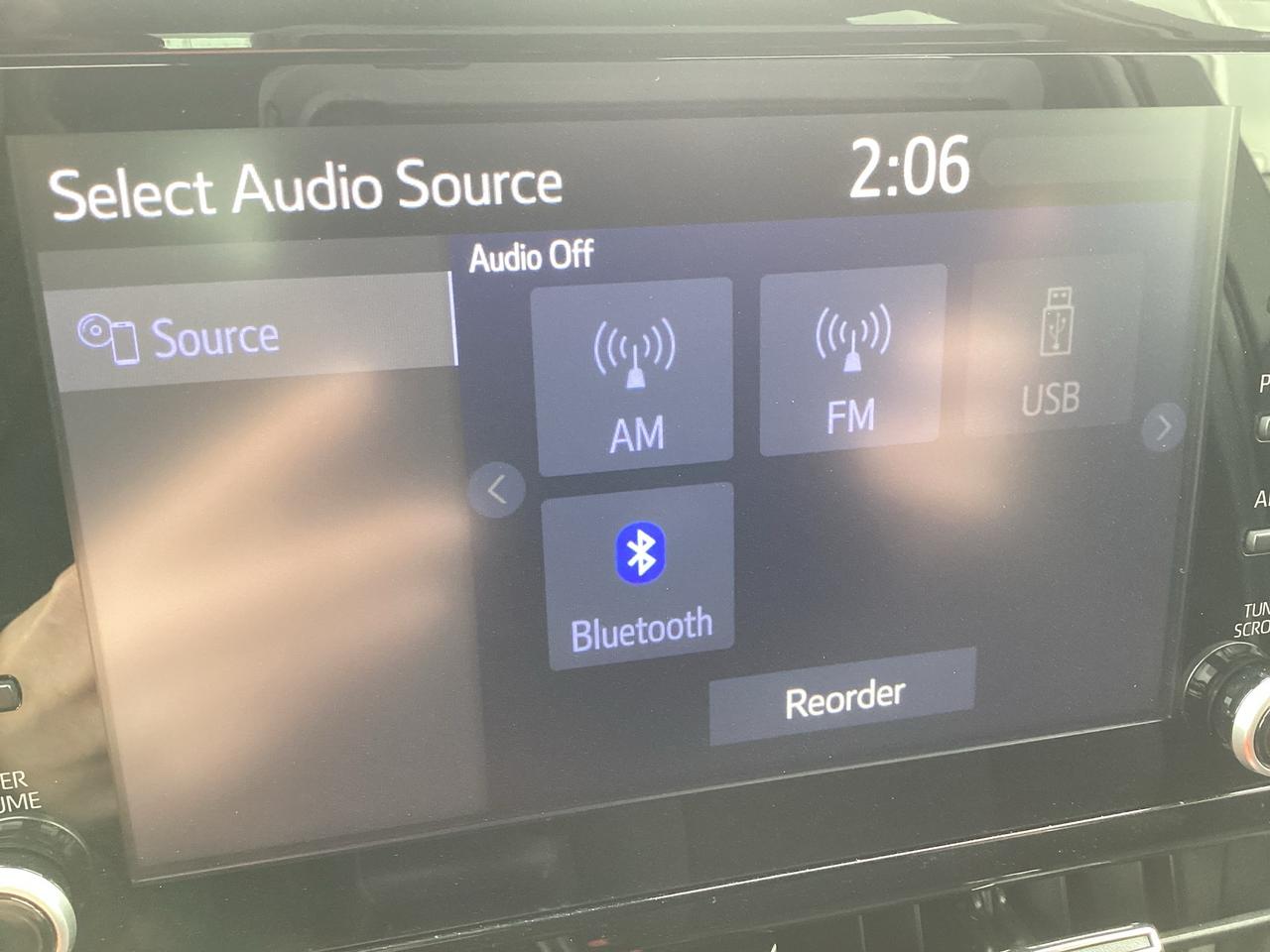 2022 Toyota Corolla Hatchback SE CVT Photo