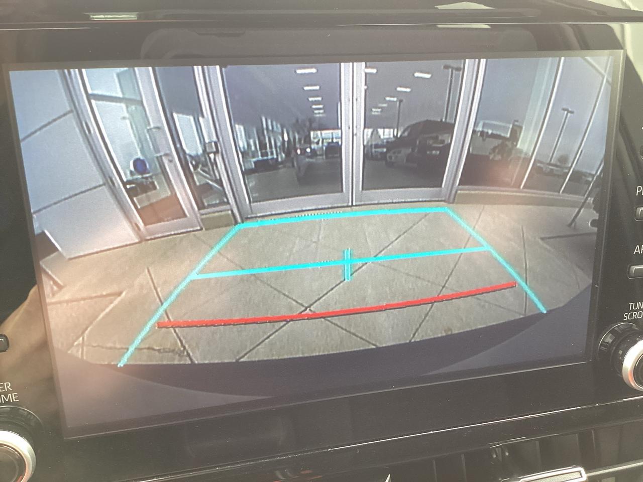 2022 Toyota Corolla Hatchback SE CVT Photo