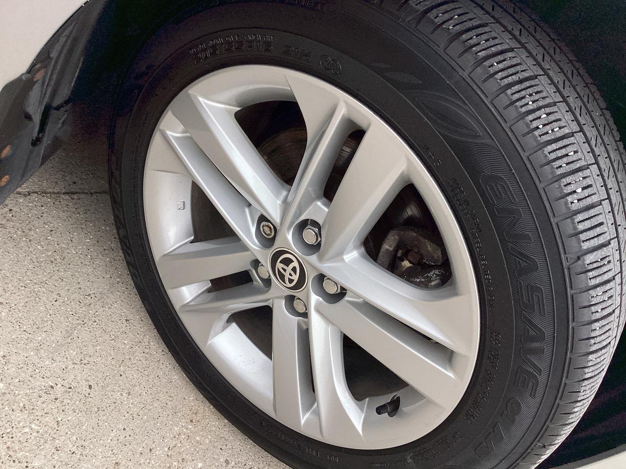 2022 Toyota Corolla Hatchback SE CVT Photo