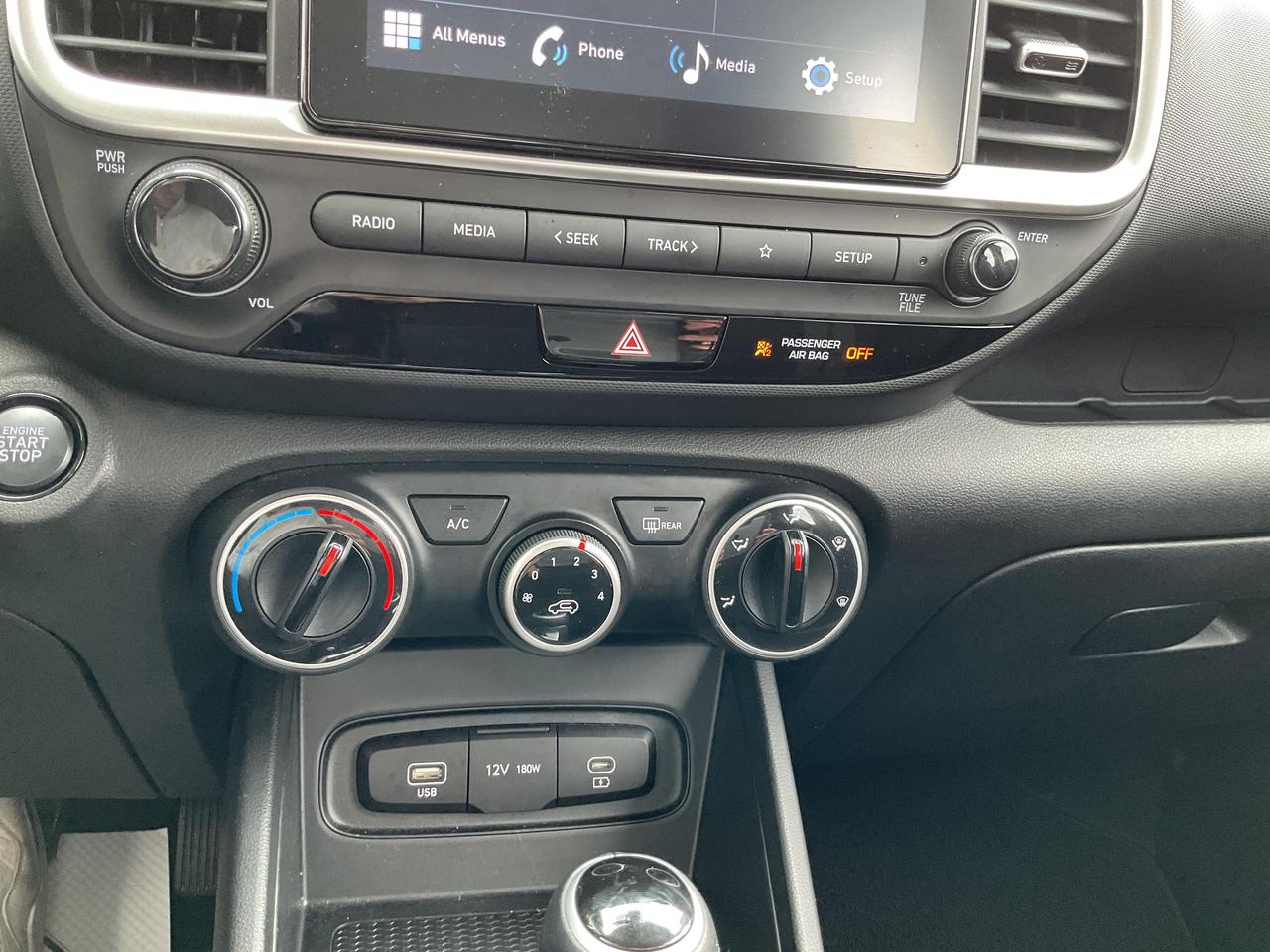 2025 Hyundai Venue  Photo