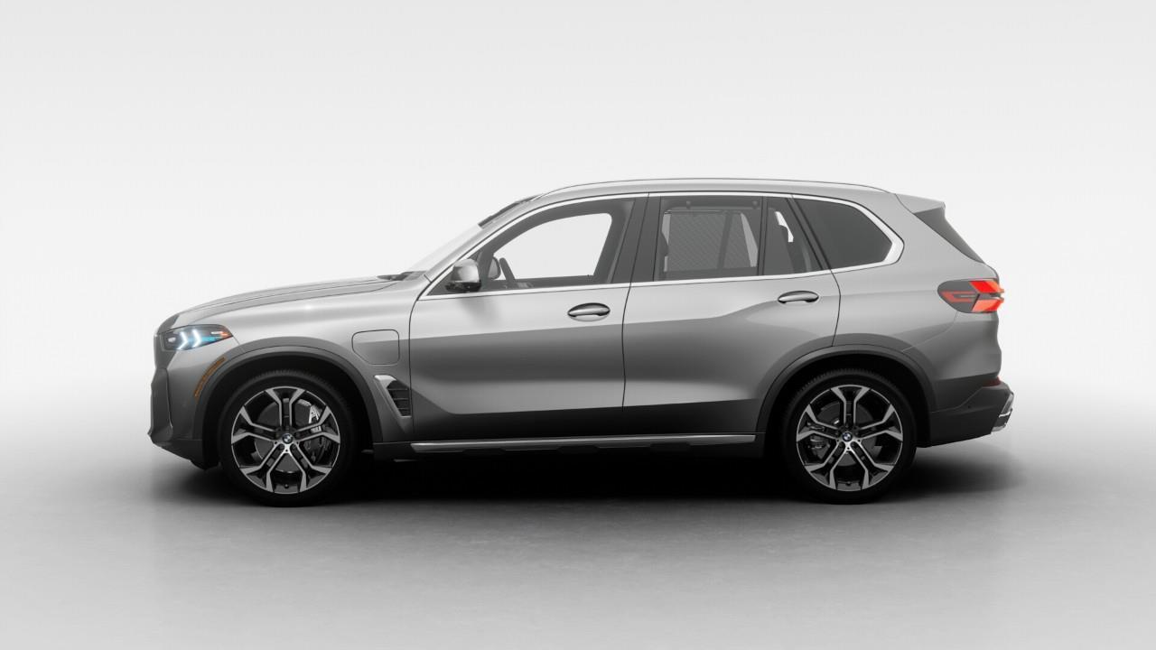 2026 BMW X5 PHEV xDrive50e 4dr All-Wheel Drive Sports Activity Vehicle Photo3