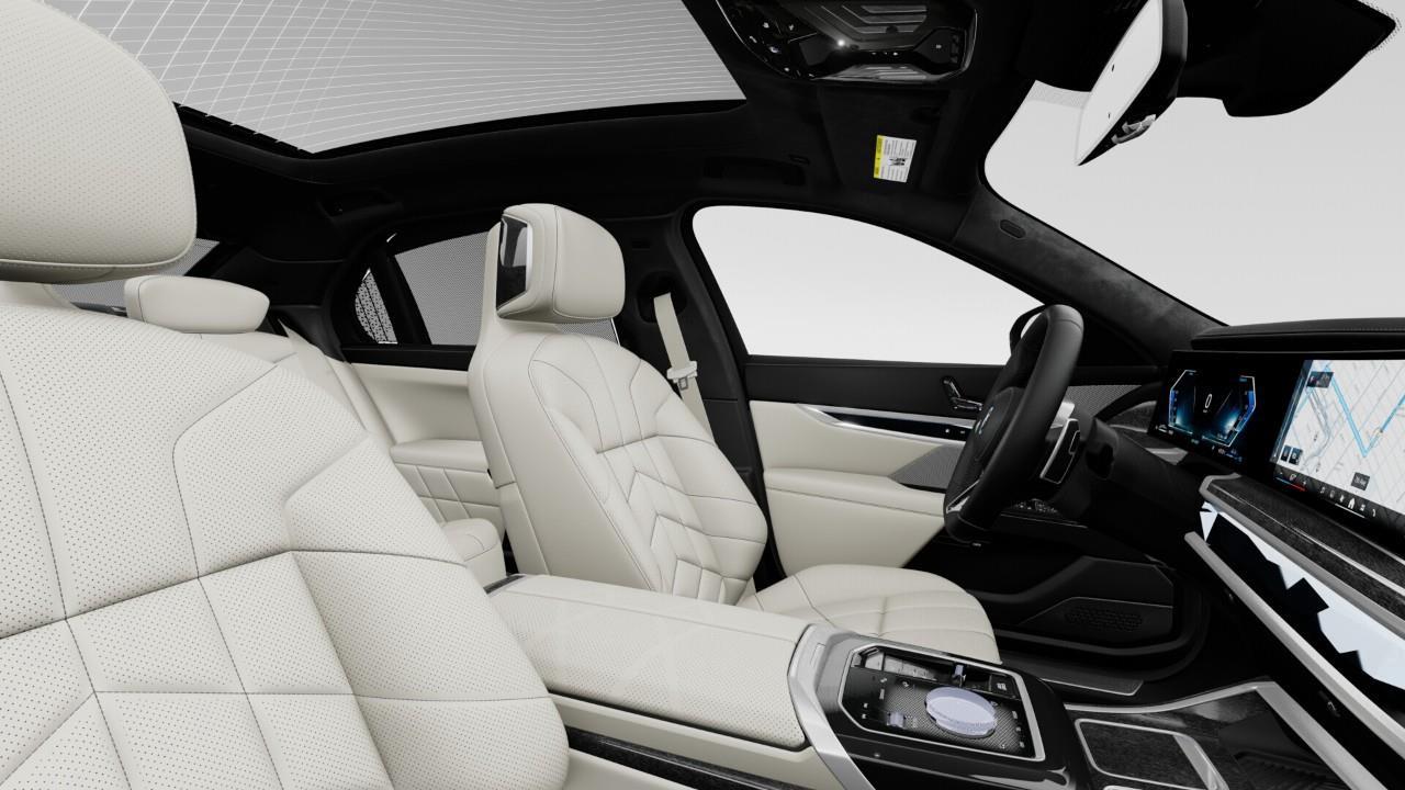 2026 BMW 750e xDrive 4dr All-Wheel Drive Sedan Photo