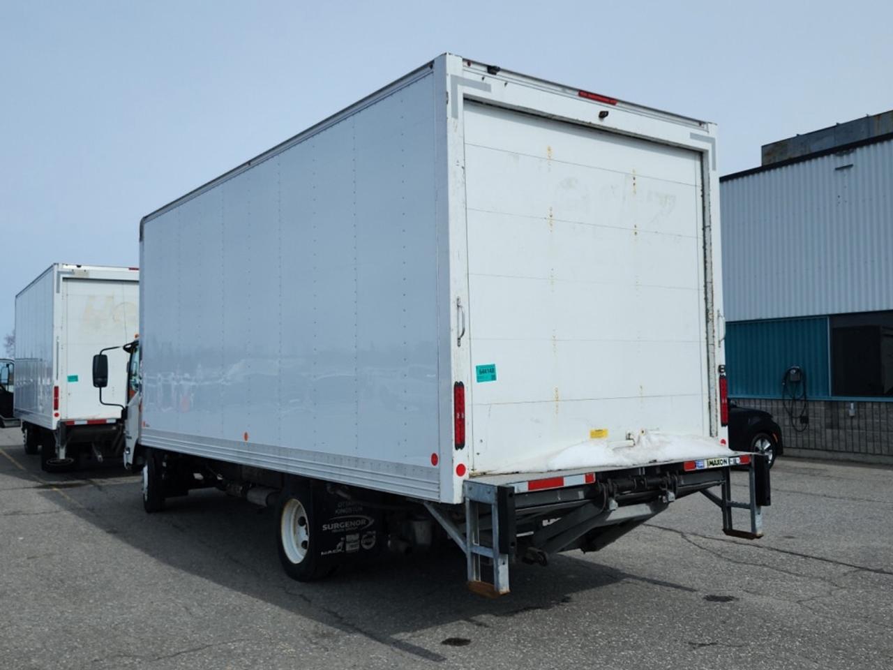 2024 Isuzu NPR 20Ft - 6.6L V8 Gasoline - Lift Gate Photo