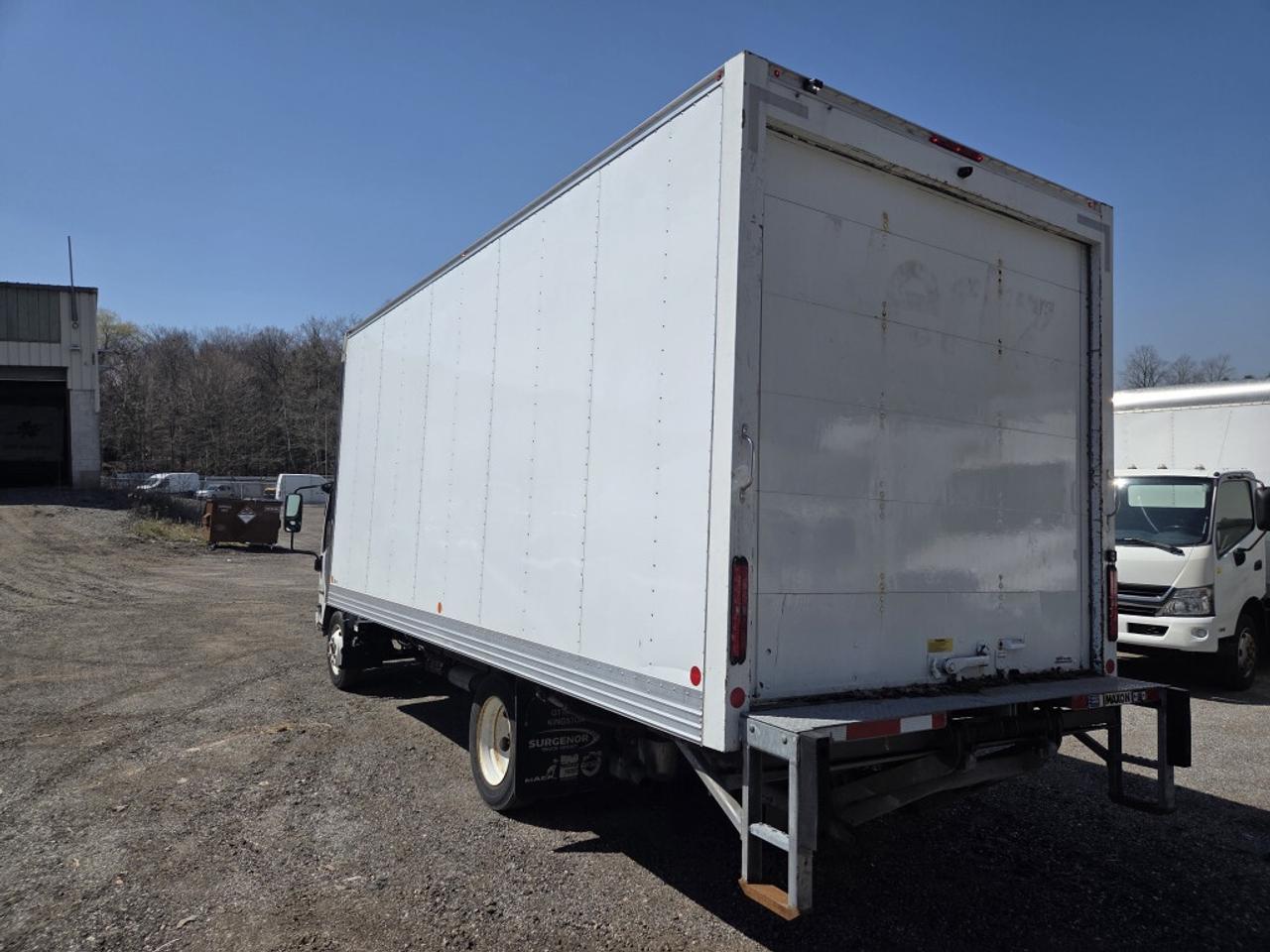 2024 Isuzu NPR 20Ft - 6.6L V8 Gasoline - Lift Gate Photo