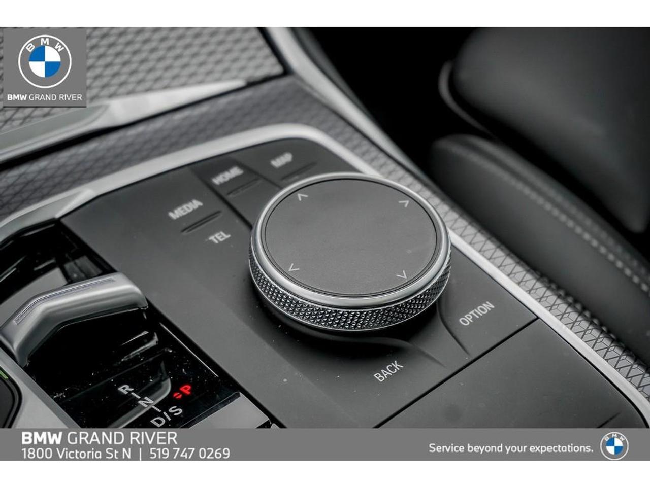 2025 BMW 330 i xDrive 4dr All-Wheel Drive Sedan Photo