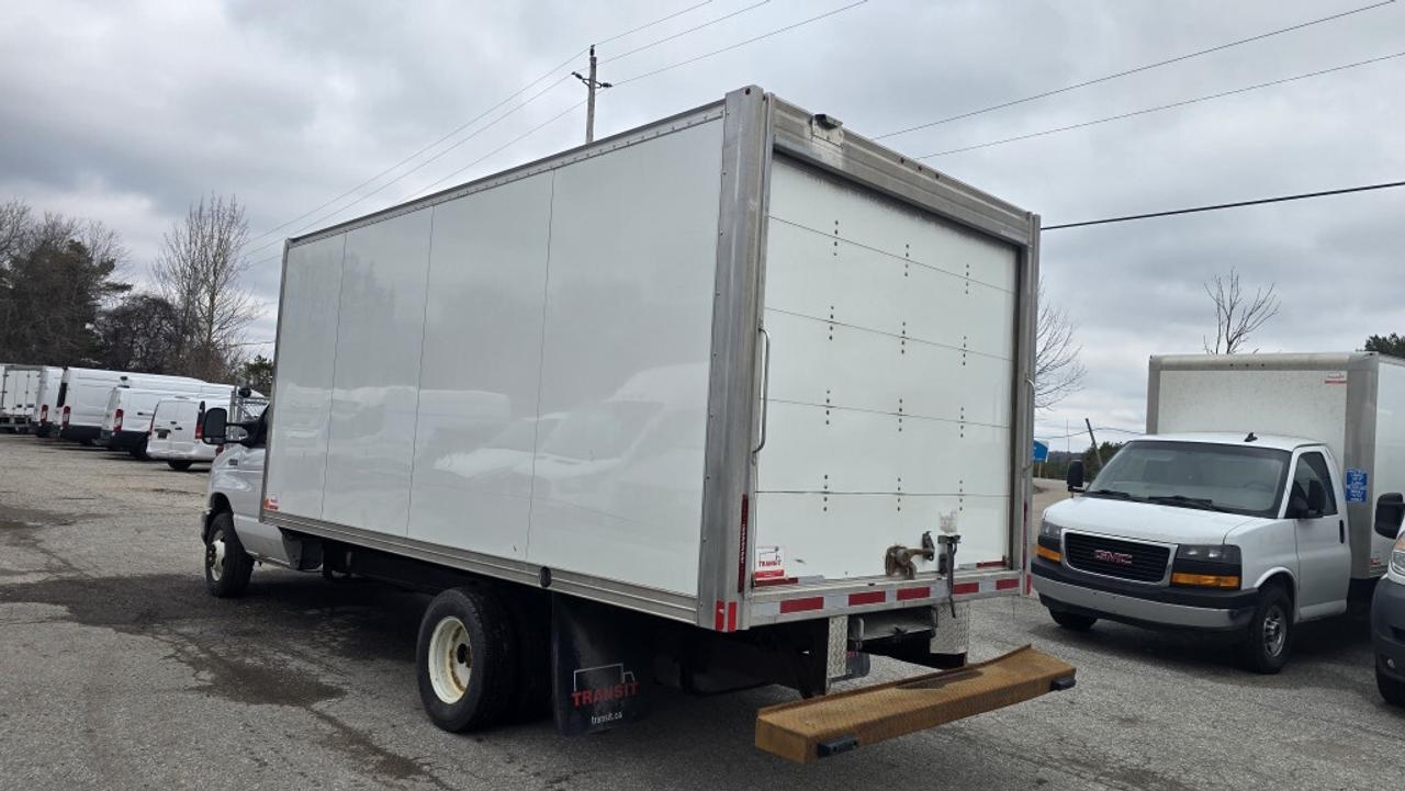 2022 Ford E-450 E-450 16Ft Box - Ramp - 7.3L V8 Gasoline Photo