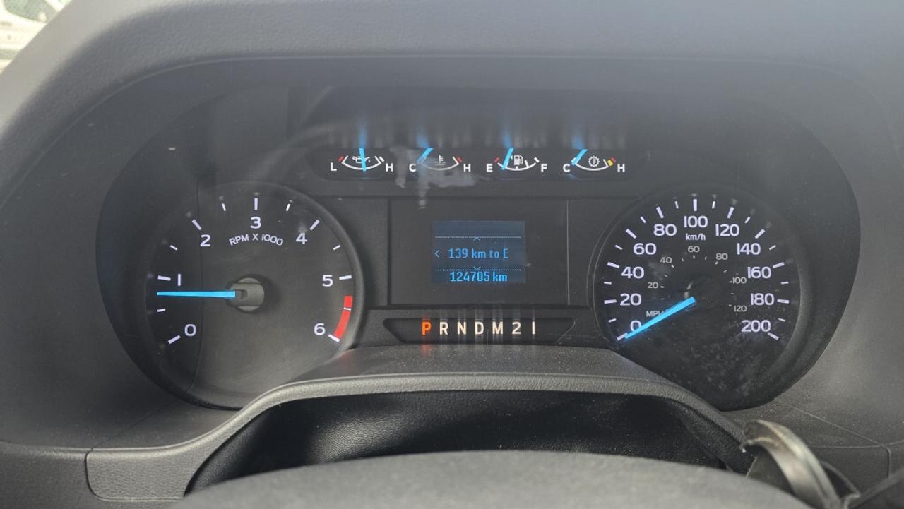 2022 Ford E-450 E-450 16Ft Box - Ramp - 7.3L V8 Gasoline Photo
