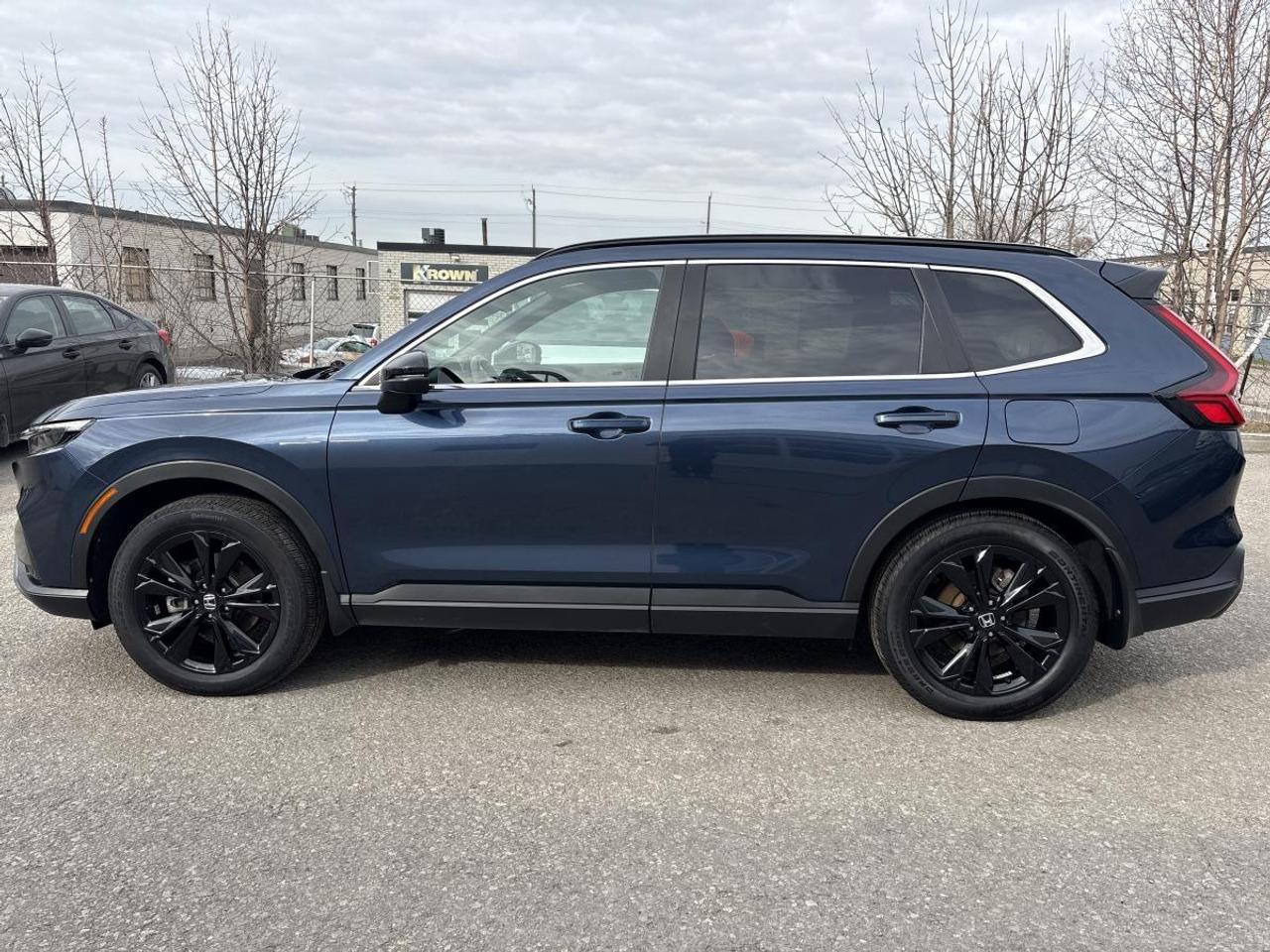 2024 Honda CR-V Hybrid Touring Honda Certified With 7YR/160K Warranty Photo4