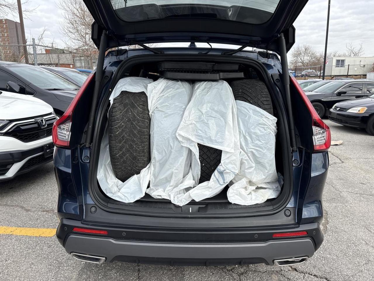 2024 Honda CR-V Hybrid Touring Honda Certified With 7YR/160K Warranty Photo