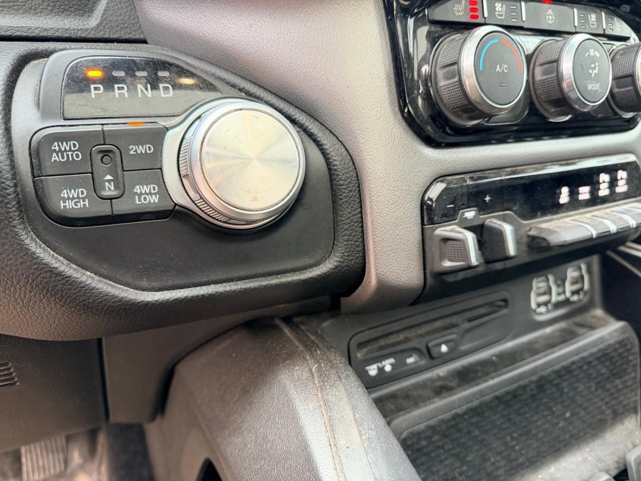 2019 RAM 1500 SportSPORT/REBEL, 5.7 HEMI V8, 4X4, ALLOYS, LEATHE Photo