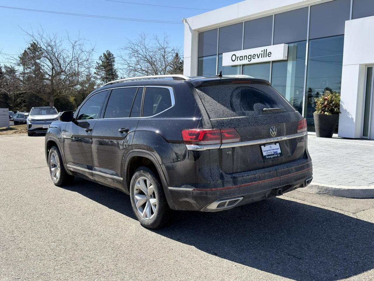 2023 Volkswagen Atlas  Photo3