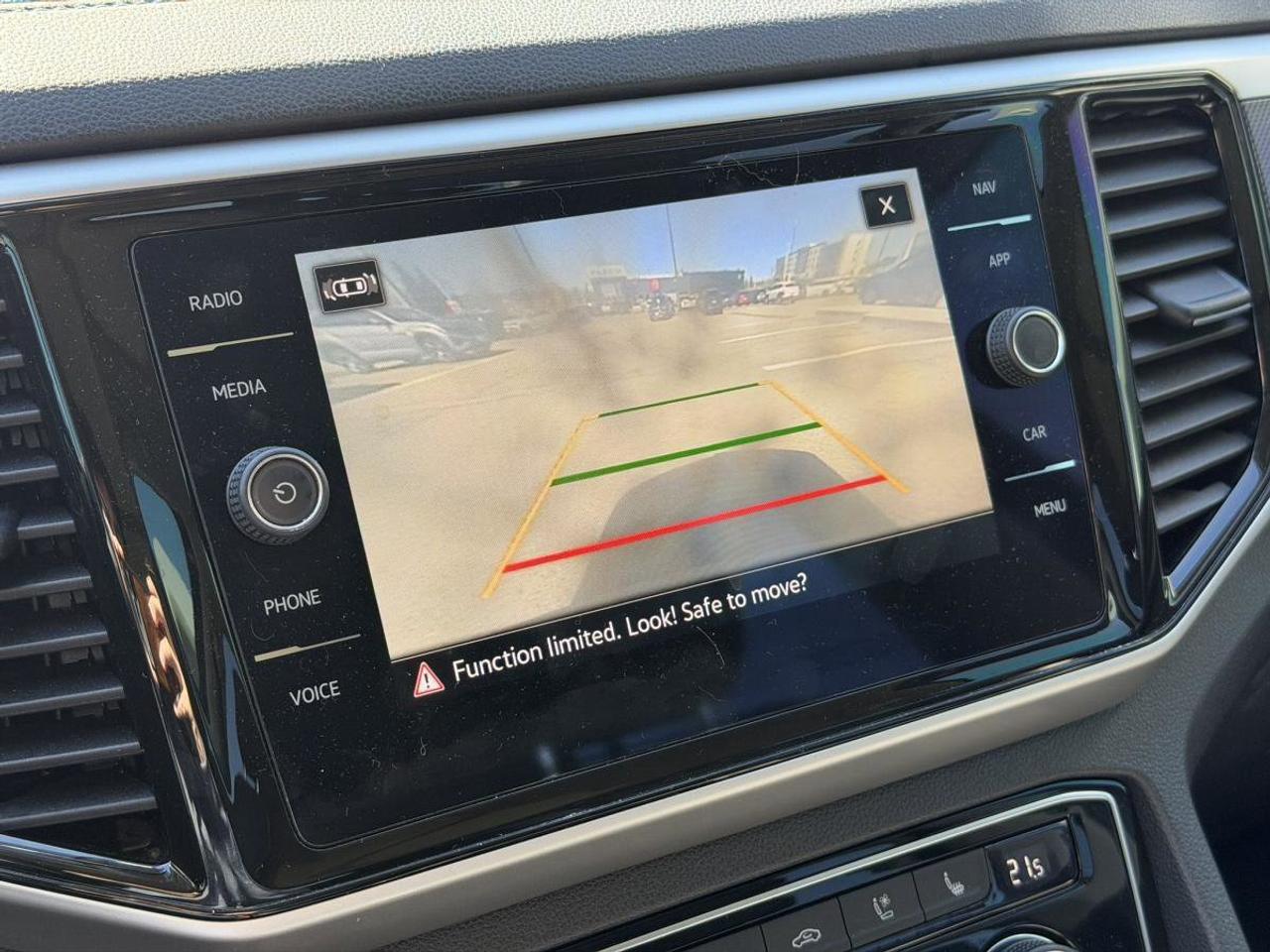 2023 Volkswagen Atlas  Photo