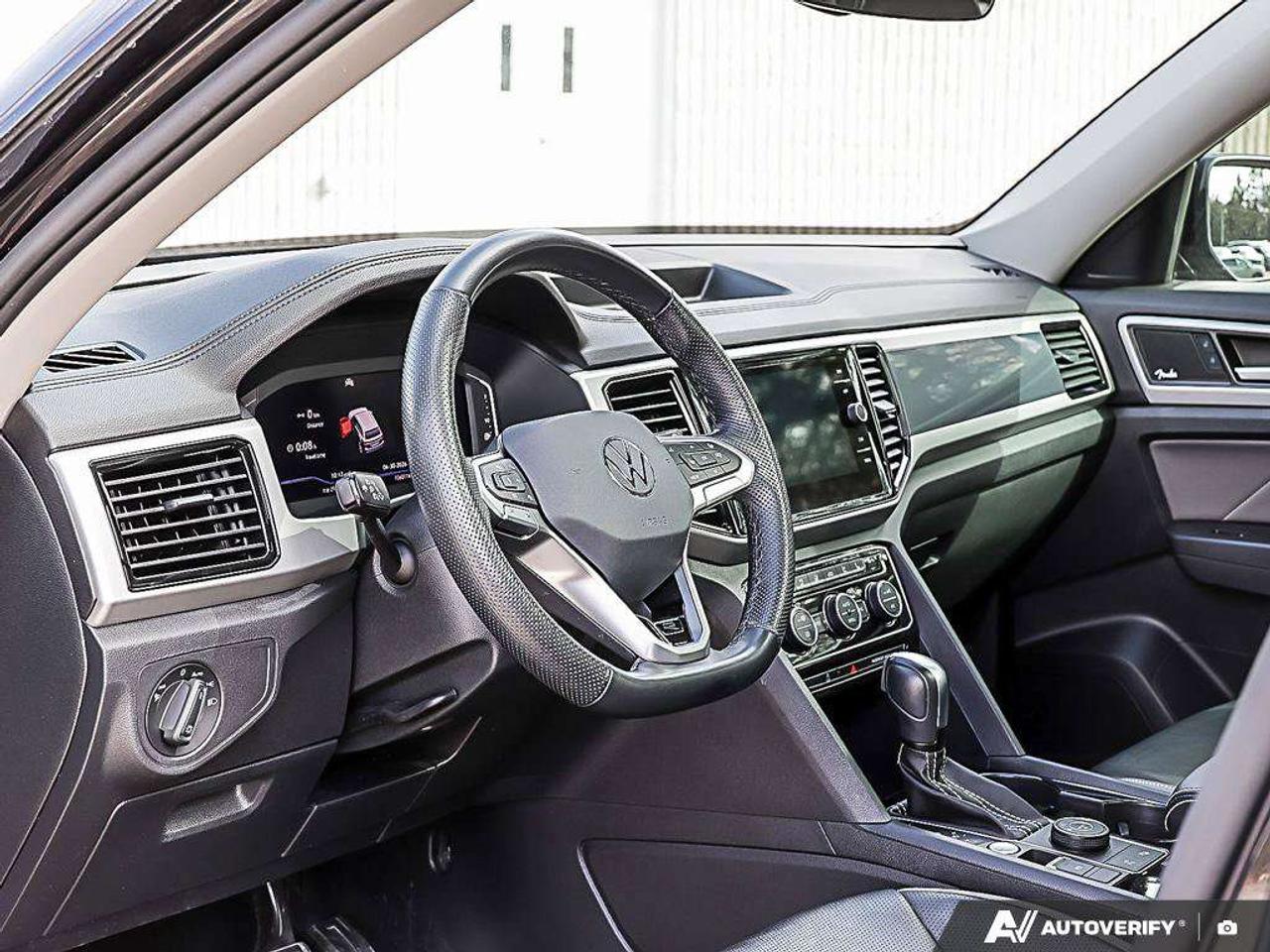 2023 Volkswagen Atlas CERTIFIED PRE-OWNED, ACCIDENT-FREE, SUNROOF Photo