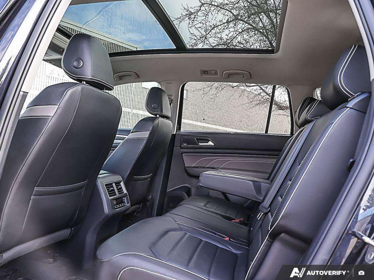 2023 Volkswagen Atlas CERTIFIED PRE-OWNED, ACCIDENT-FREE, SUNROOF Photo