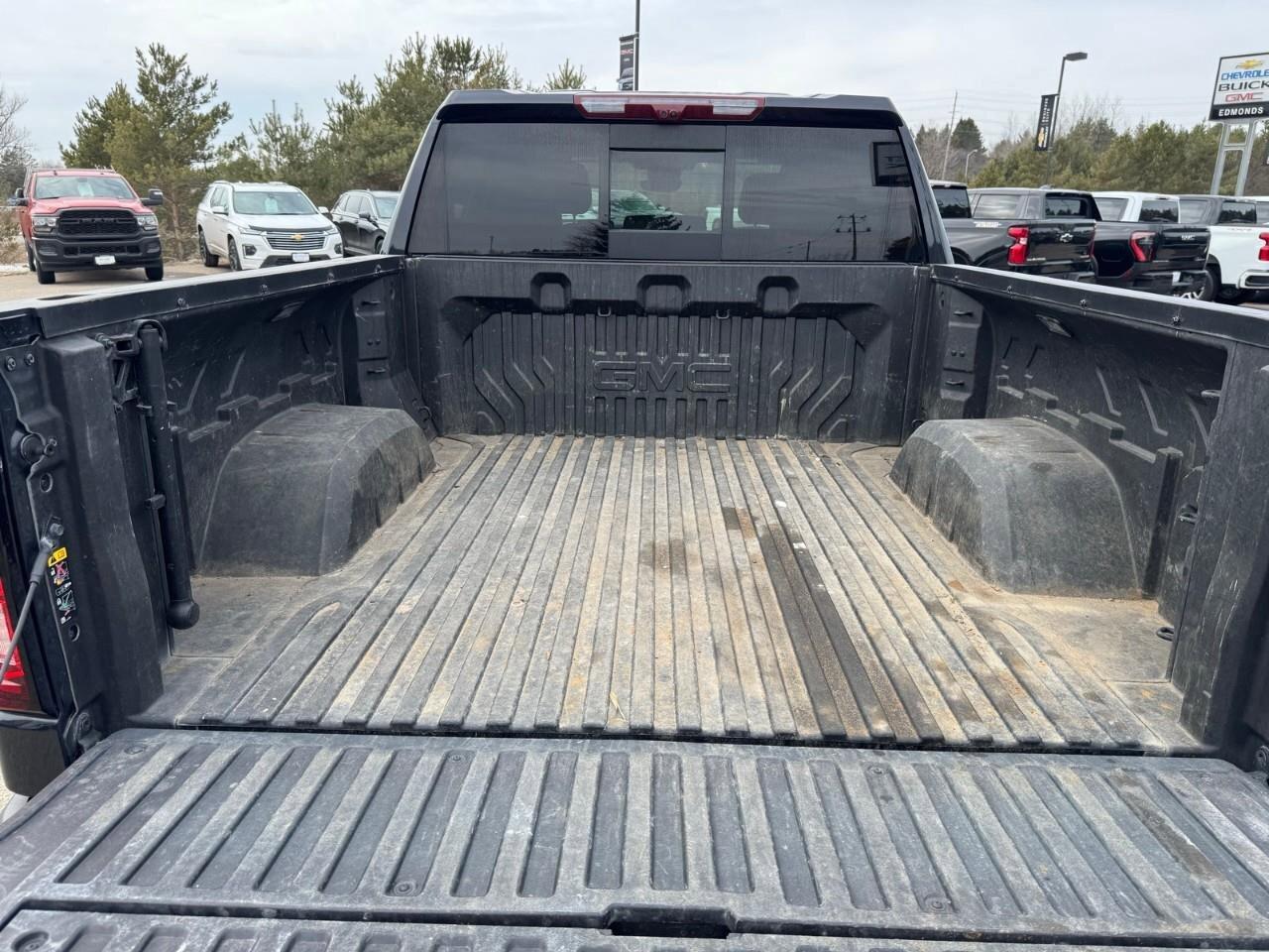 2024 GMC Sierra 1500 AT4Trailer Brake Controller   Heated Seats   Remot Photo