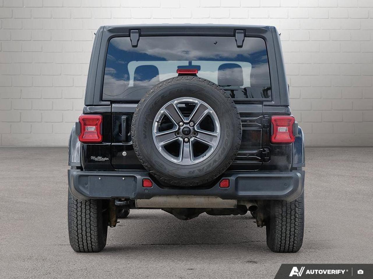 2020 Jeep WRANGLER UNLIMITED SaharaSAHARA, 3.6L V6, 4X4, ALLOYS, LEATHER, CERTI Photo