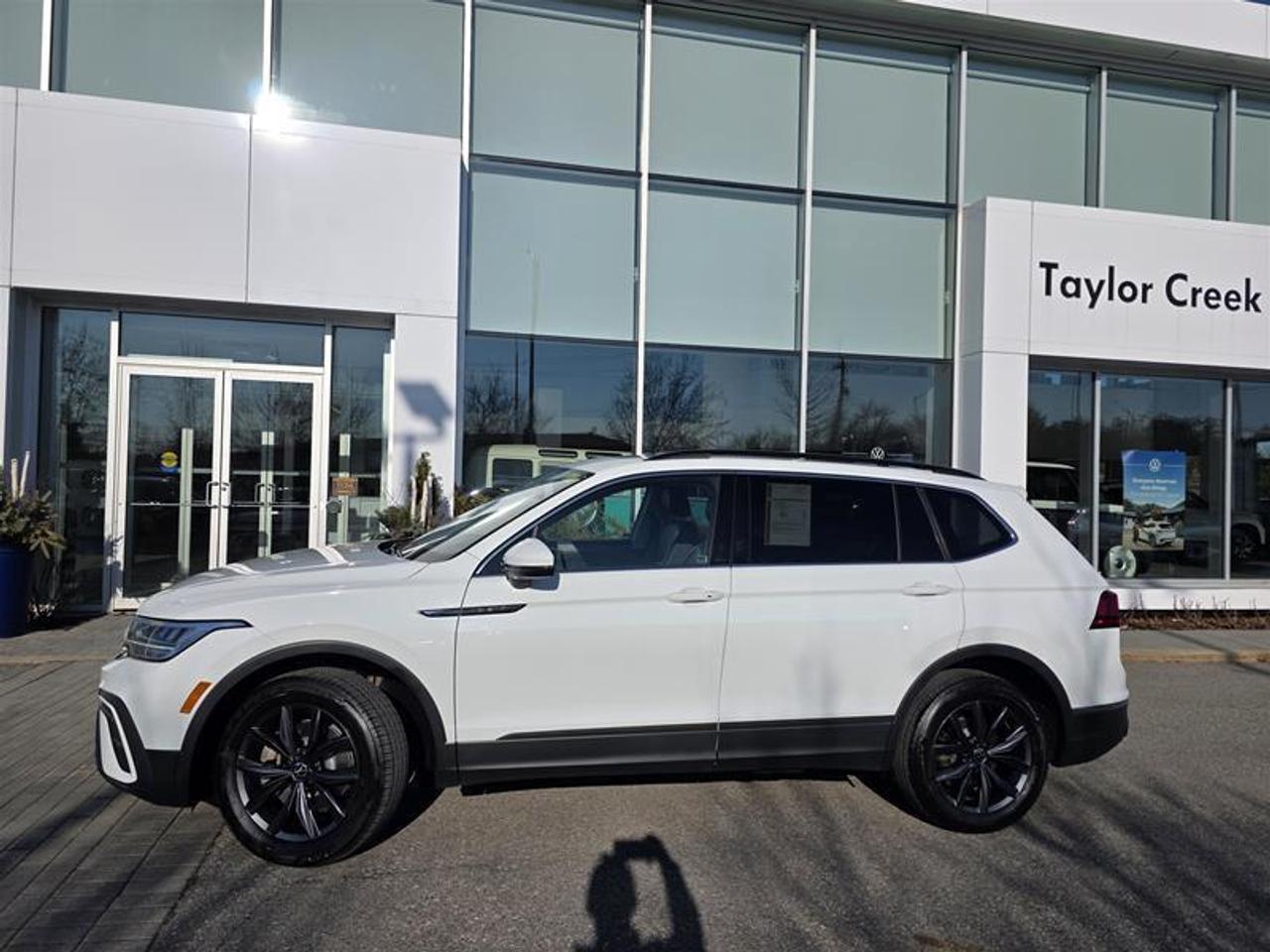 2022 Volkswagen Tiguan Comfortline 2.0T 8sp at w/Tip 4M Photo