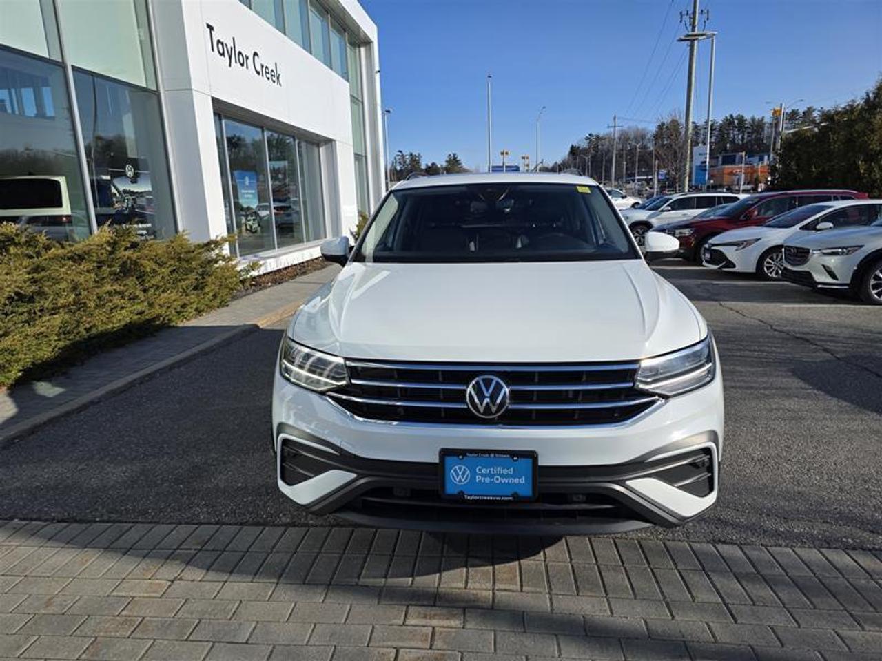 2022 Volkswagen Tiguan Comfortline 2.0T 8sp at w/Tip 4M Photo2