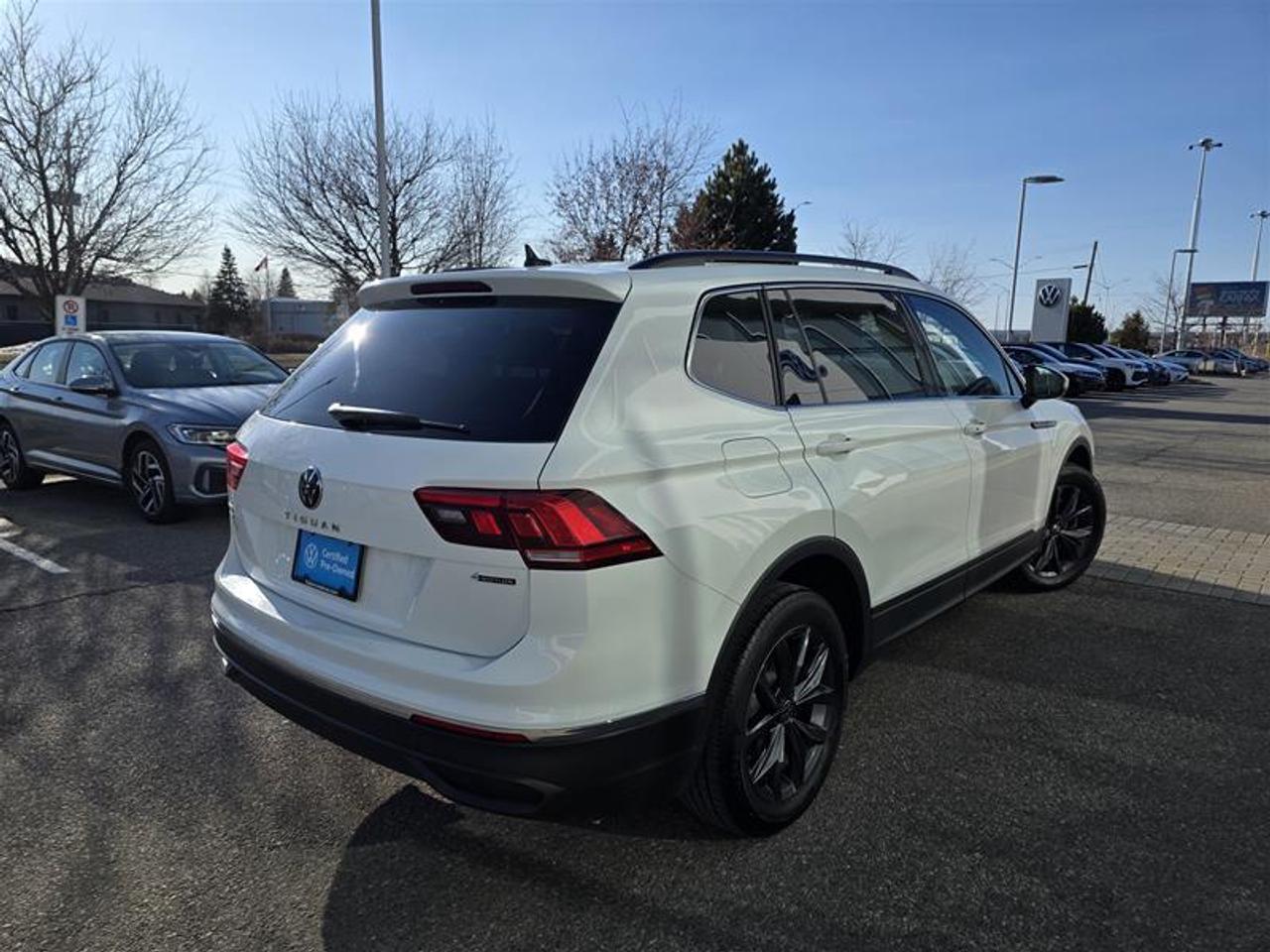 2022 Volkswagen Tiguan Comfortline 2.0T 8sp at w/Tip 4M Photo