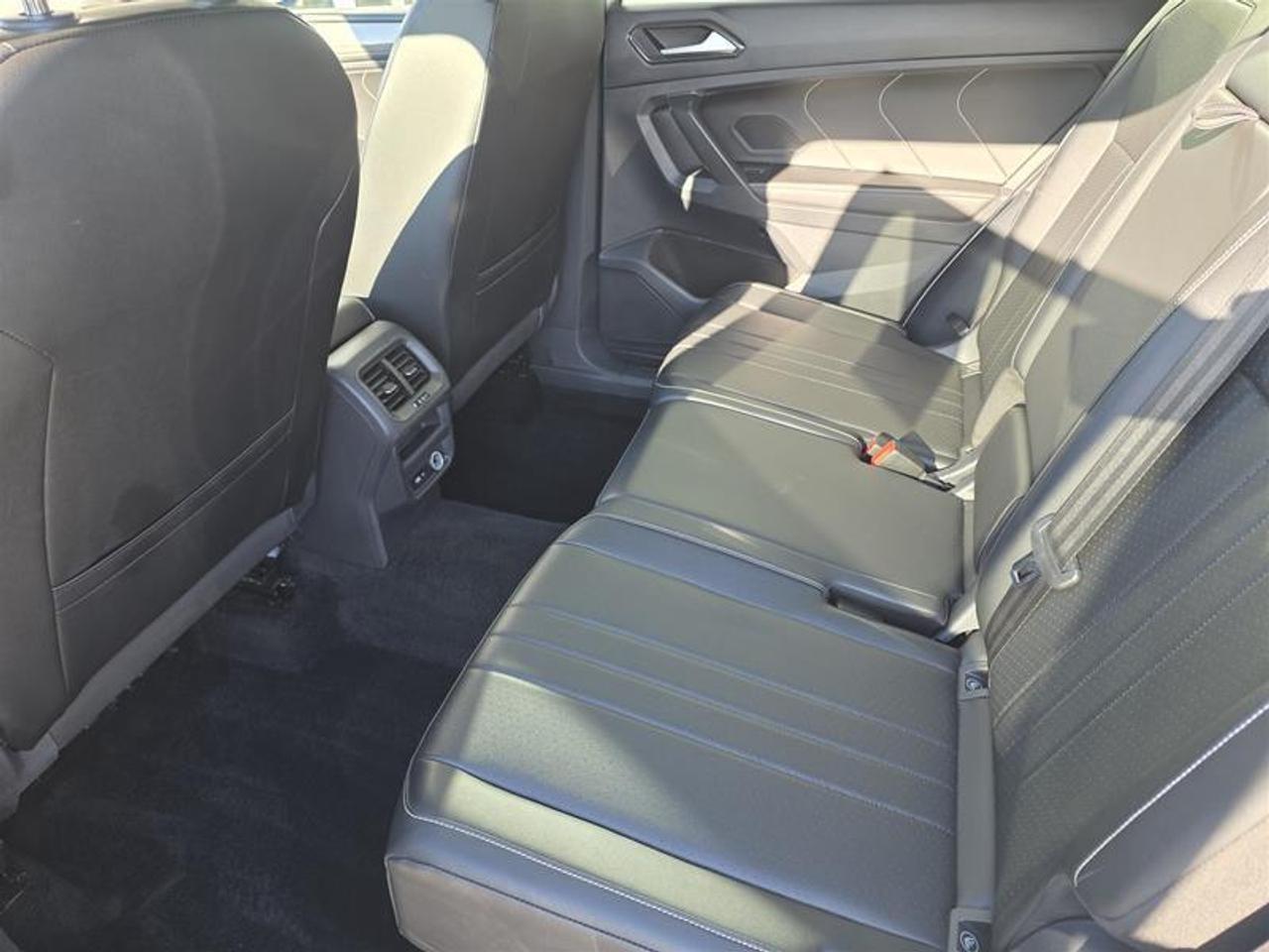 2022 Volkswagen Tiguan Comfortline 2.0T 8sp at w/Tip 4M Photo
