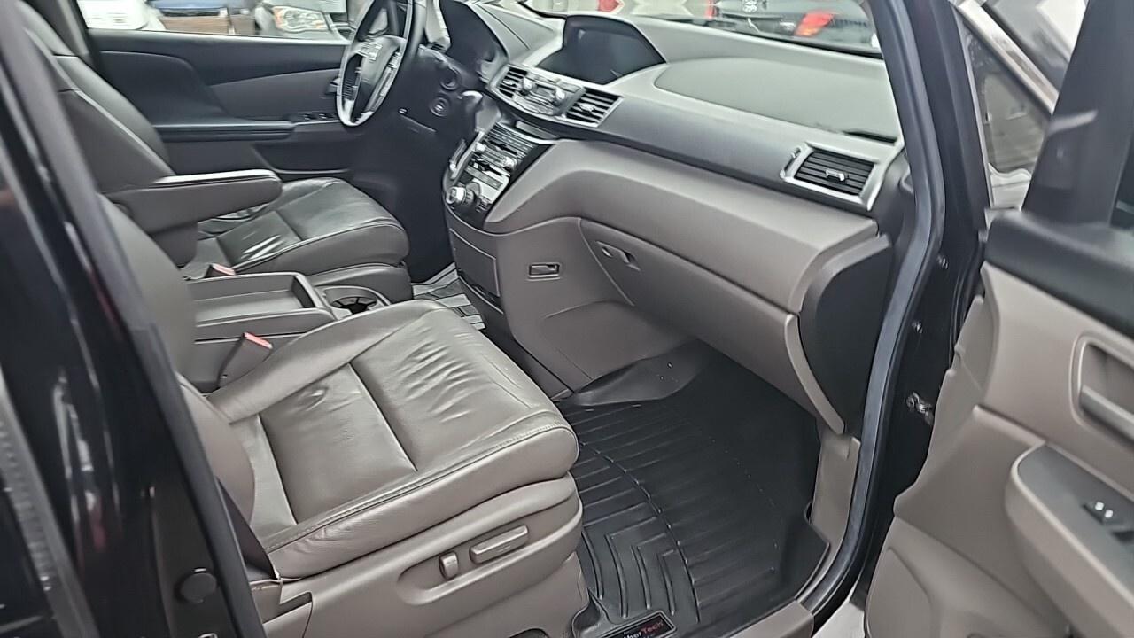 2012 Honda Odyssey 4dr Wgn Touring w/RES/DVD/Loaded/Navegation/Leathe Photo