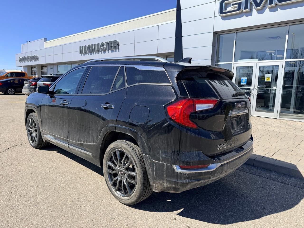 2023 GMC Terrain Awd 4dr Denali Photo