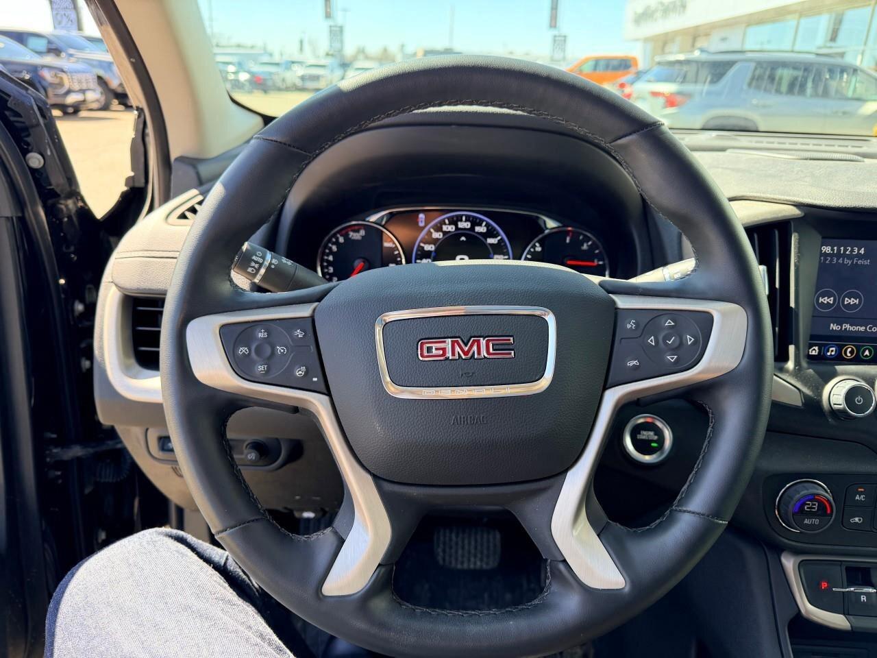 2023 GMC Terrain Awd 4dr Denali Photo