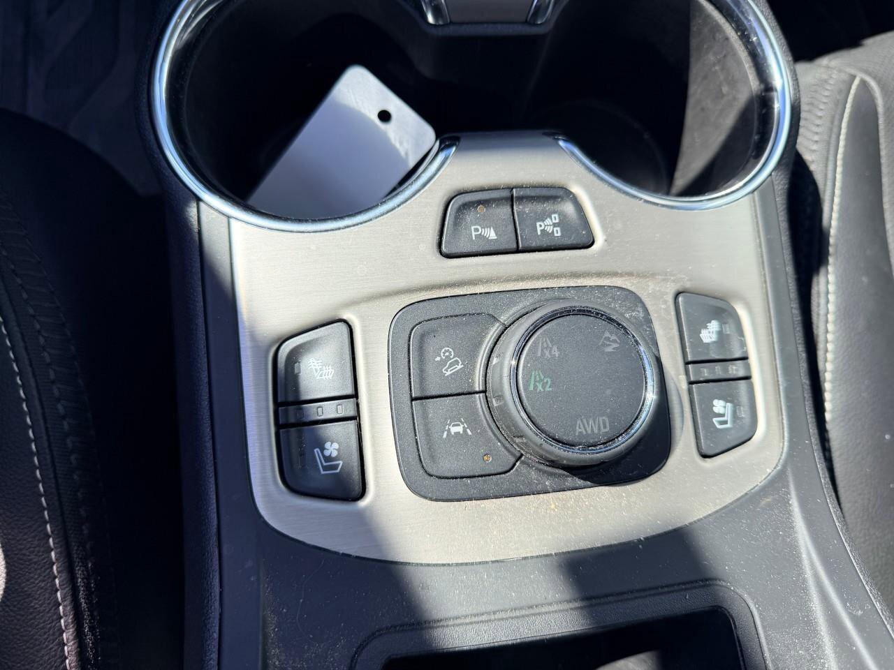 2023 GMC Terrain Awd 4dr Denali Photo