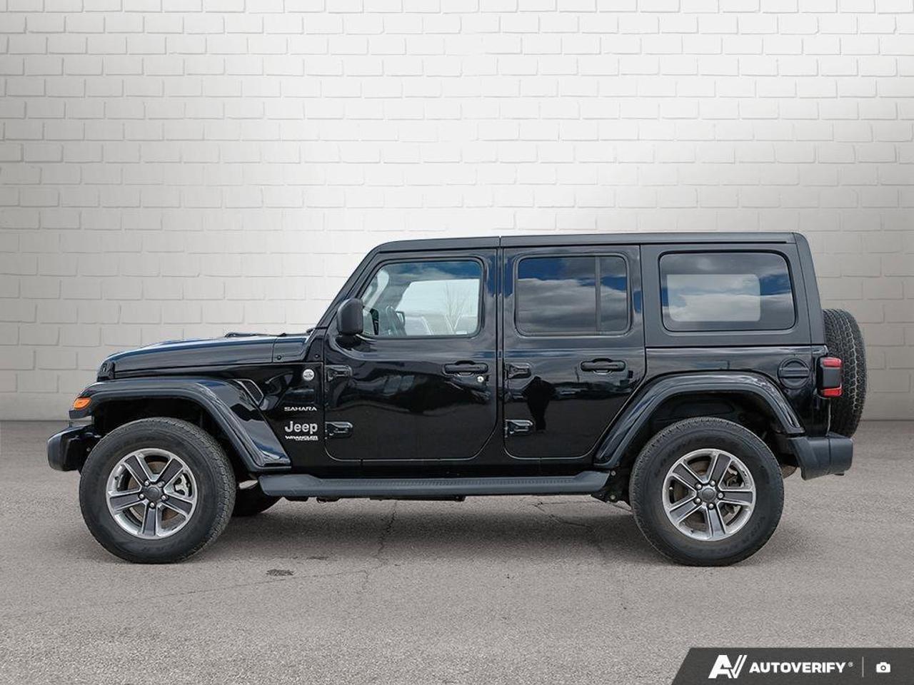 2020 Jeep WRANGLER UNLIMITED SaharaSAHARA, 3.6L V6, 4X4, ALLOYS, LEATHER, CERTI Photo