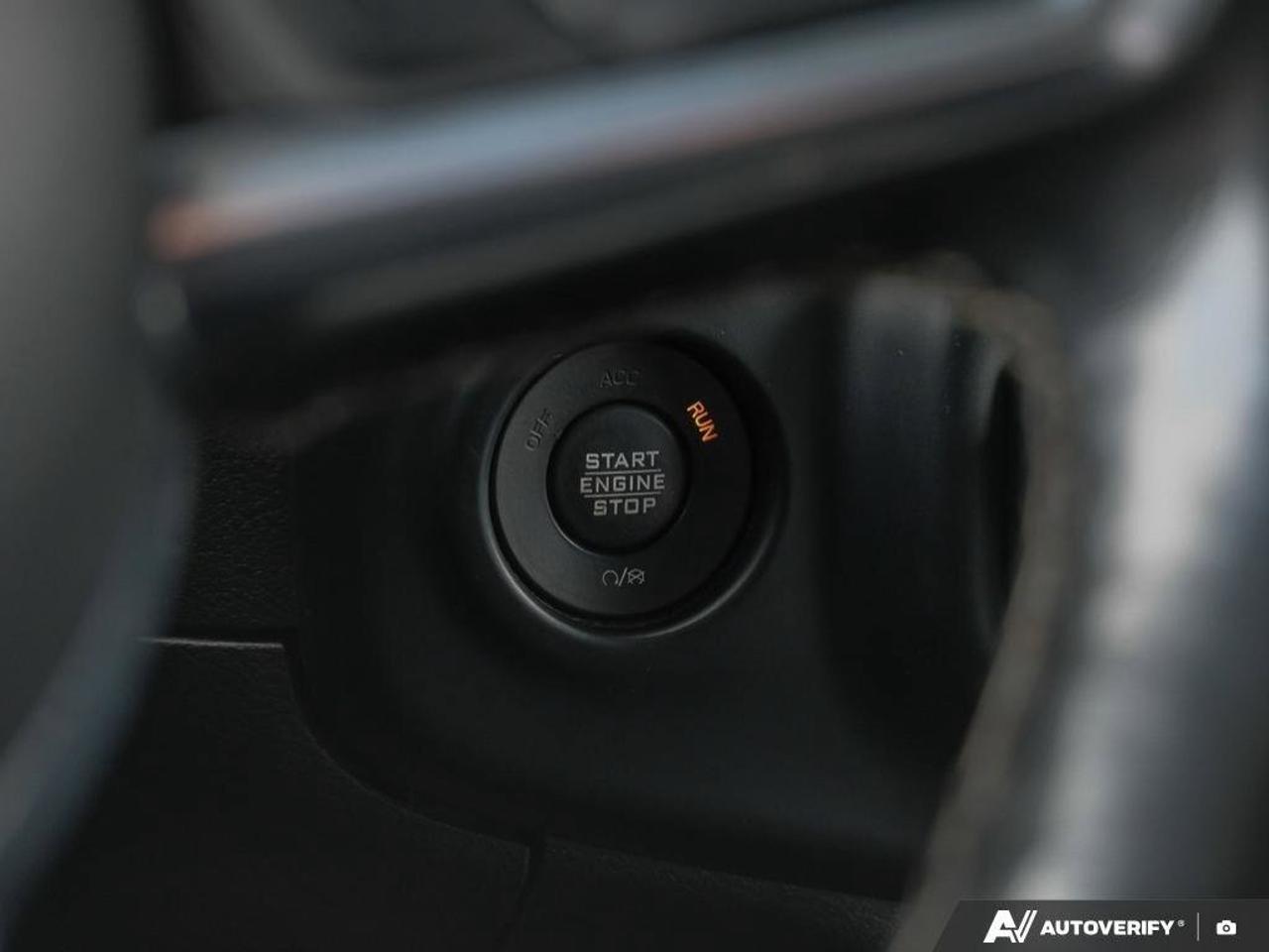 2020 Jeep WRANGLER UNLIMITED SaharaSAHARA, 3.6L V6, 4X4, ALLOYS, LEATHER, CERTI Photo