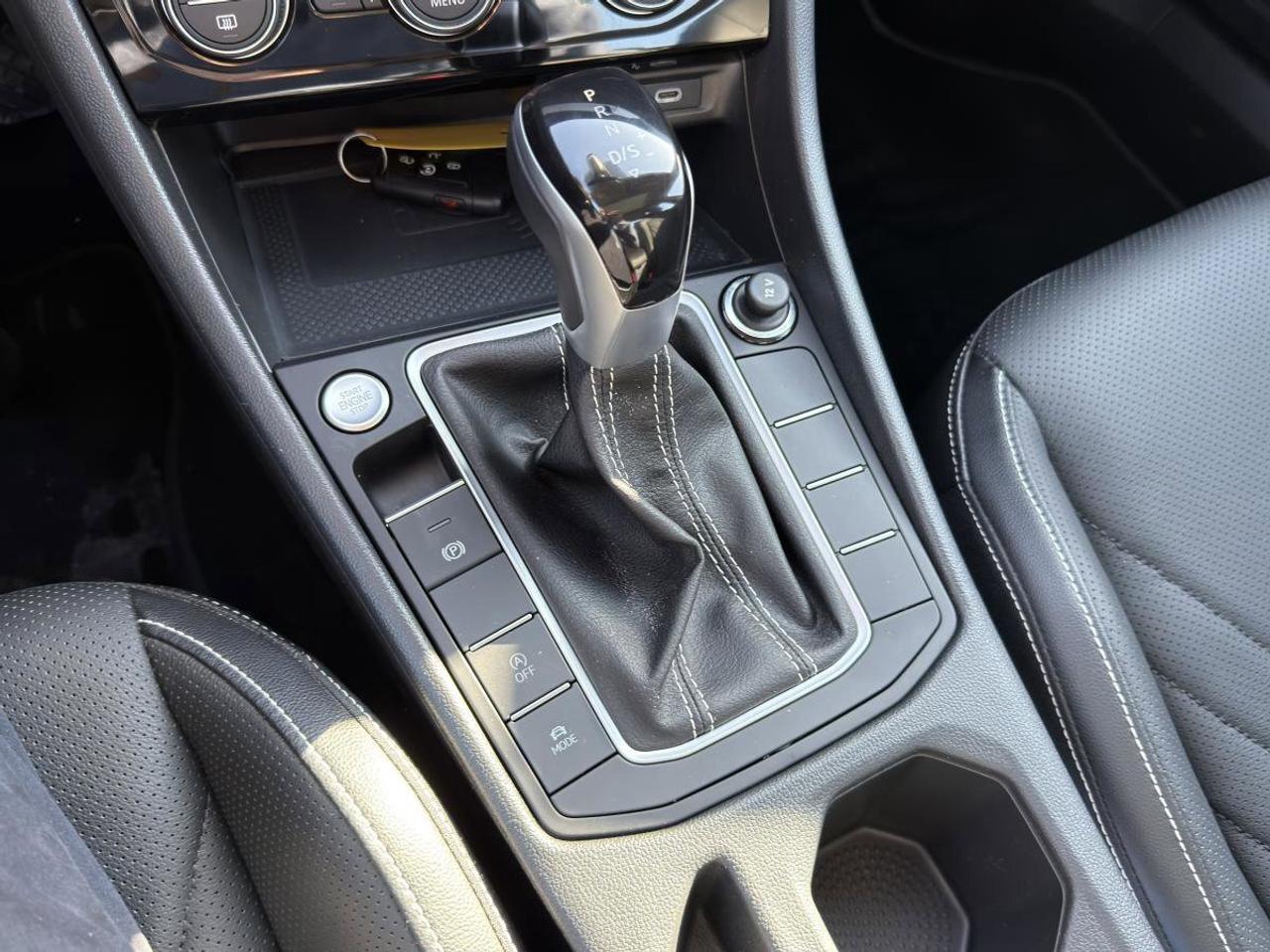 2024 Volkswagen Jetta Highline auto Photo