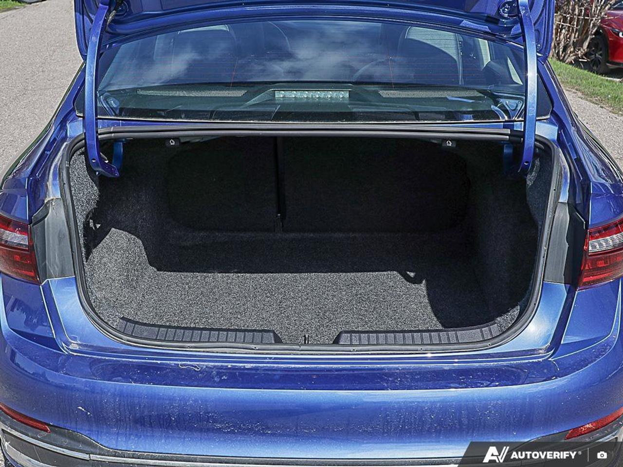 2024 Volkswagen Jetta Highline auto Photo