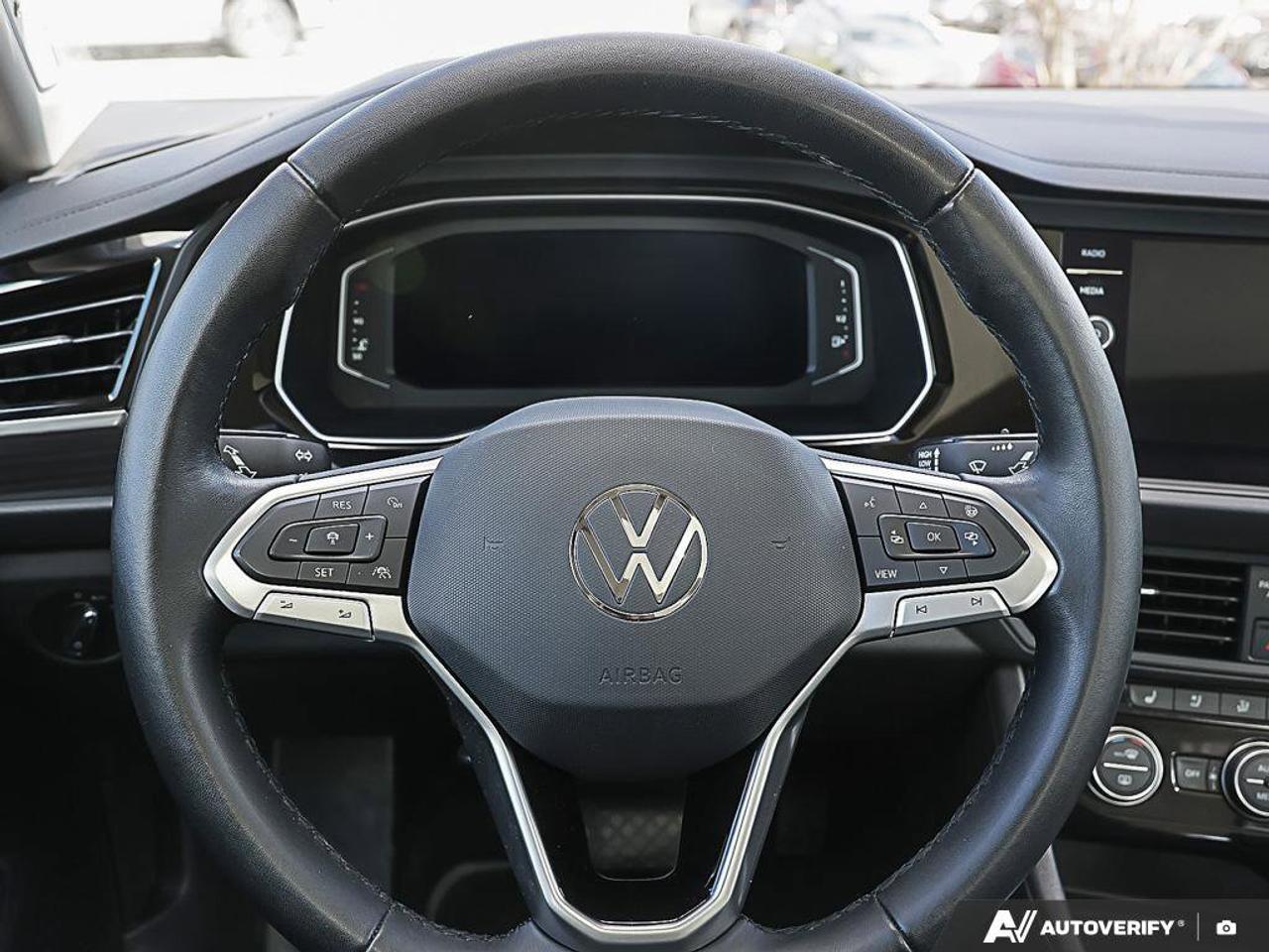 2024 Volkswagen Jetta Highline auto Photo