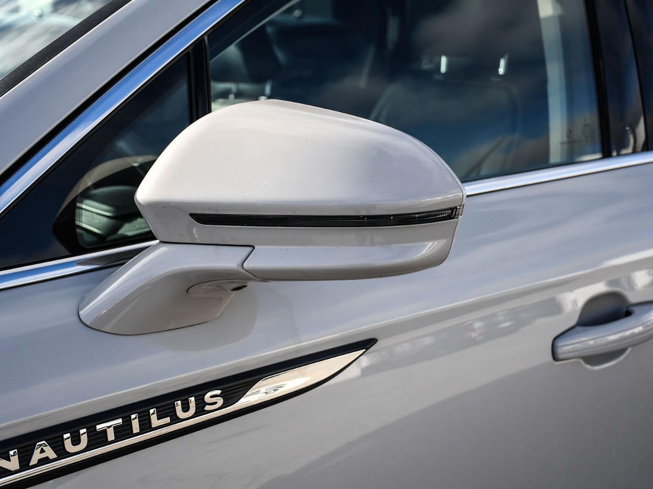 2023 Lincoln Nautilus Reserve 2.7L V6   ACC + Lane Centering   Panoroof Photo