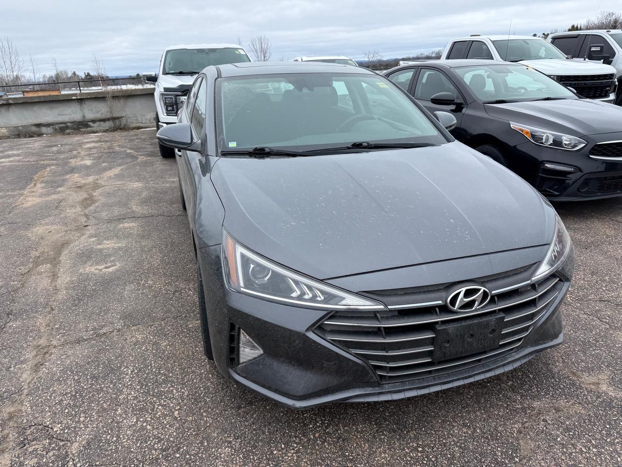 2020 Hyundai Elantra Preferred w/Sun & Safety Package 4dr Sedan Photo