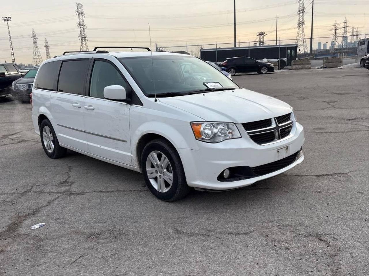 Used 2017 Dodge Grand Caravan Crew Passenger Van for sale in Pembroke, ON
