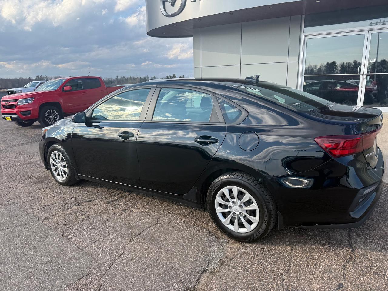 2021 Kia Forte LX 4dr Sedan Photo
