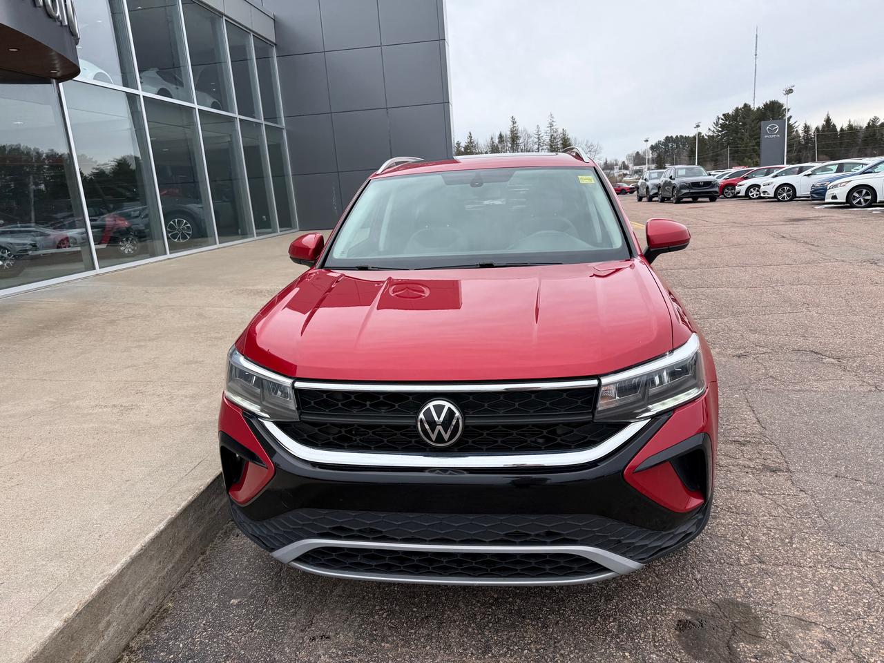 2022 Volkswagen Taos Comfortline 4dr All-Wheel Drive 4MOTION Photo