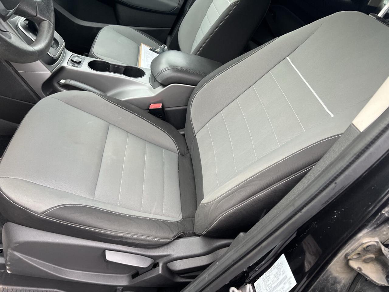 2013 Ford Escape SE 4dr Front-wheel Drive Automatic Photo