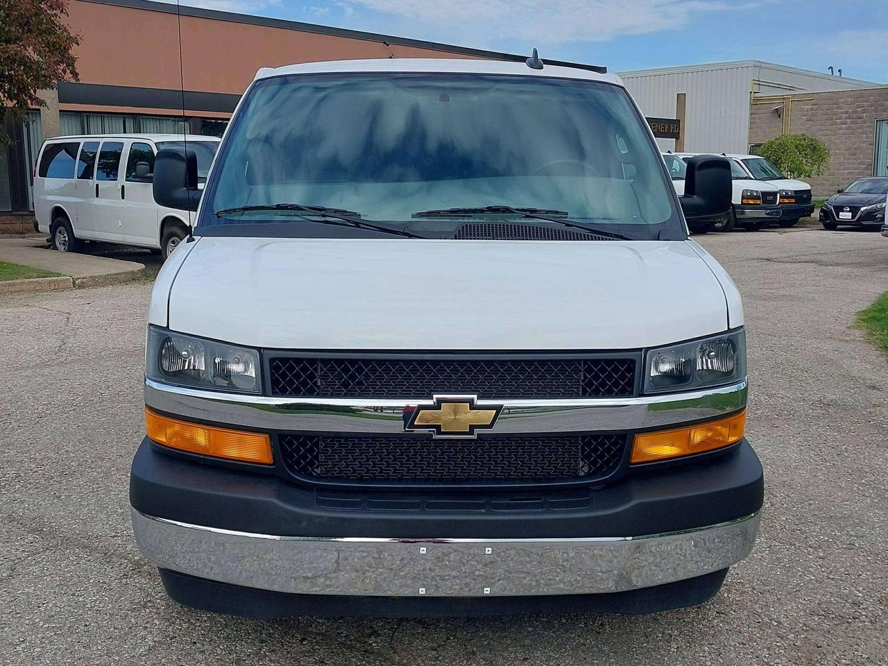 2024 Chevrolet Express 2500 Extended Cargo Van Photo
