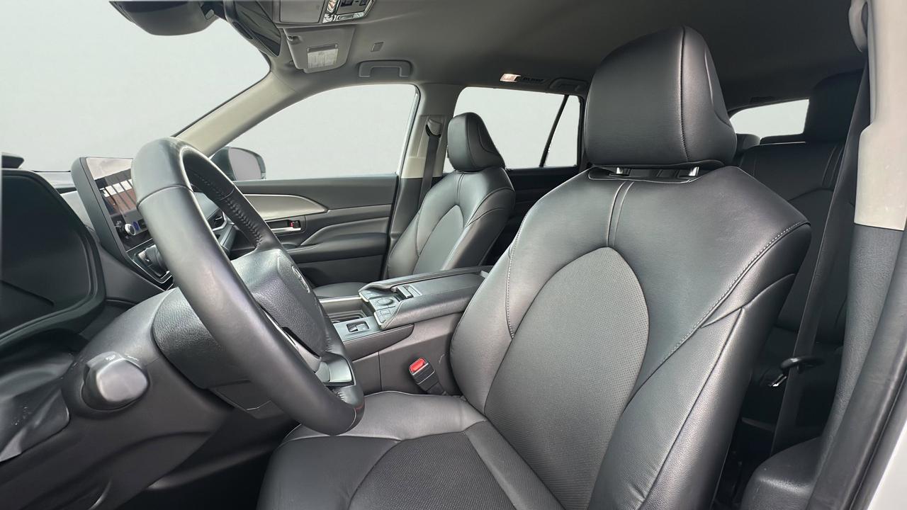 2025 Toyota Grand Highlander  Photo