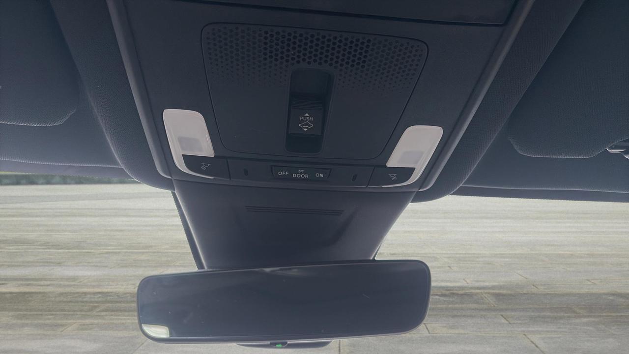 2024 Honda CR-V Hybrid Touring AWD Photo