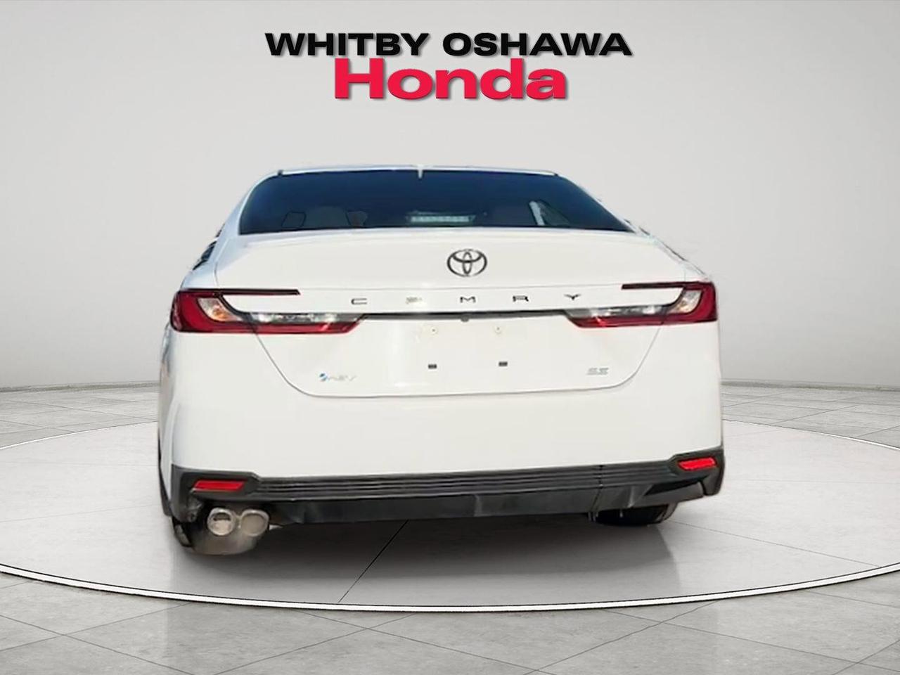 2025 Toyota Camry SE CVT Photo4