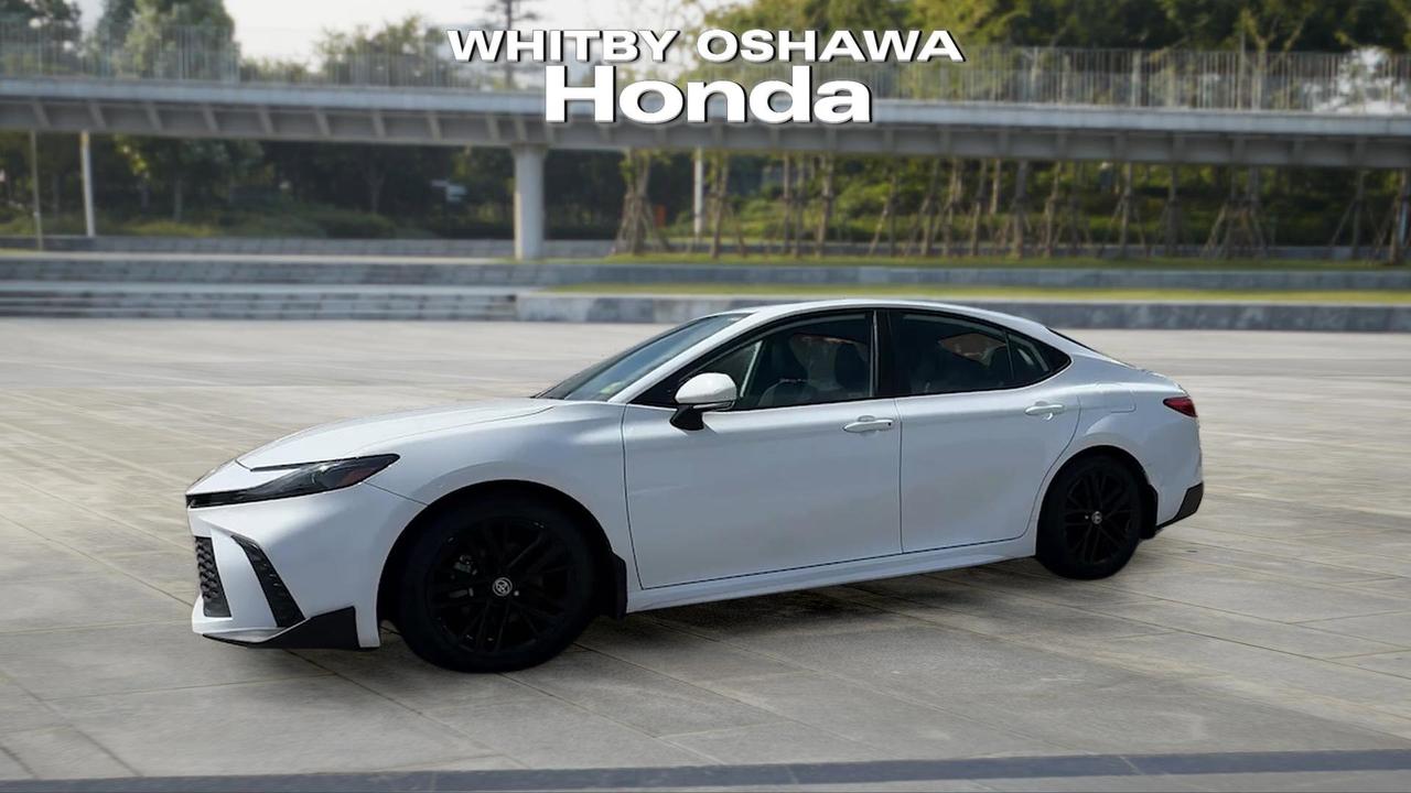 2025 Toyota Camry SE CVT Photo